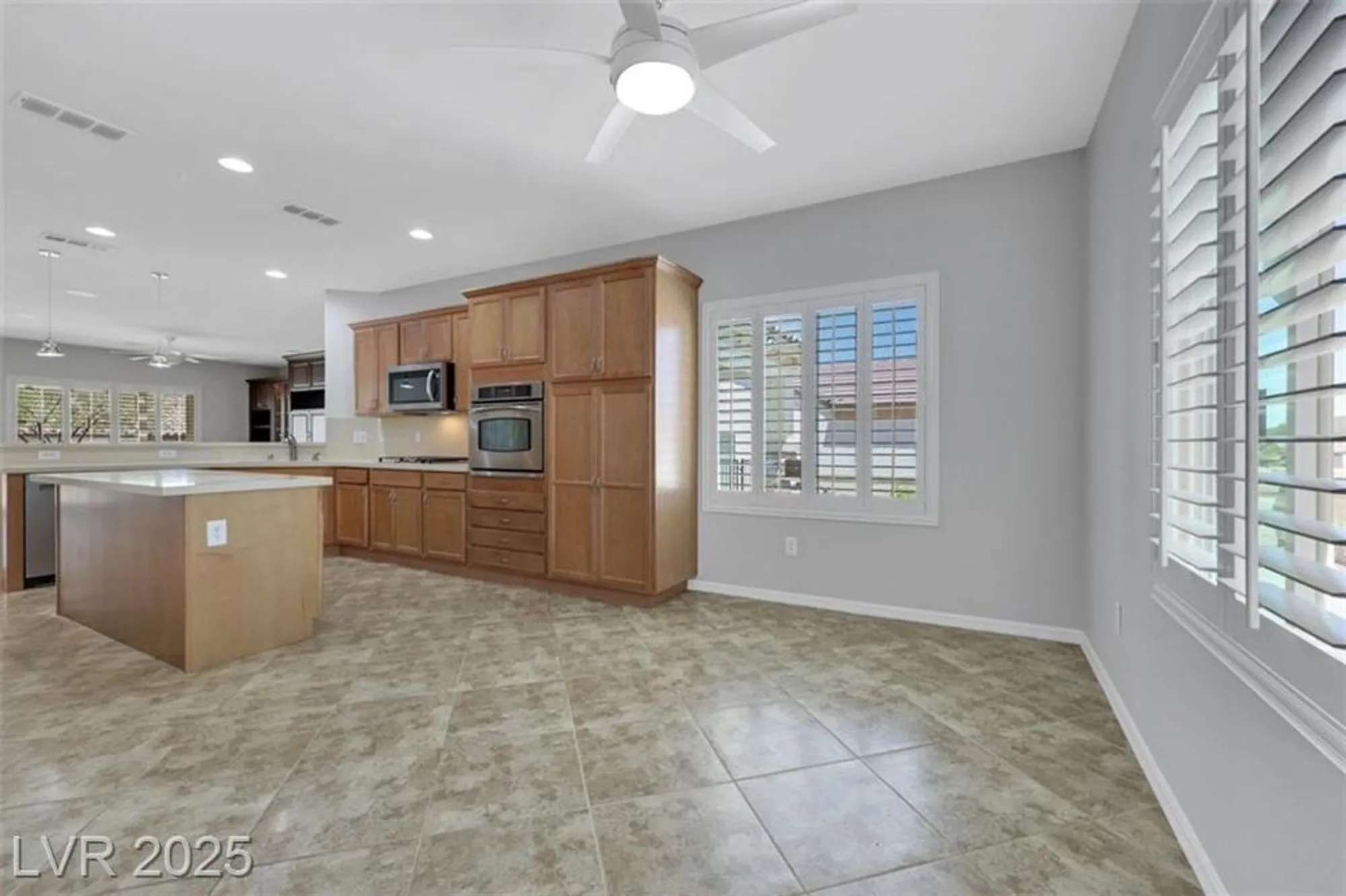 Property Slideshow image 23 of 34 | 2159 bensley st, Henderson, NV, 89044