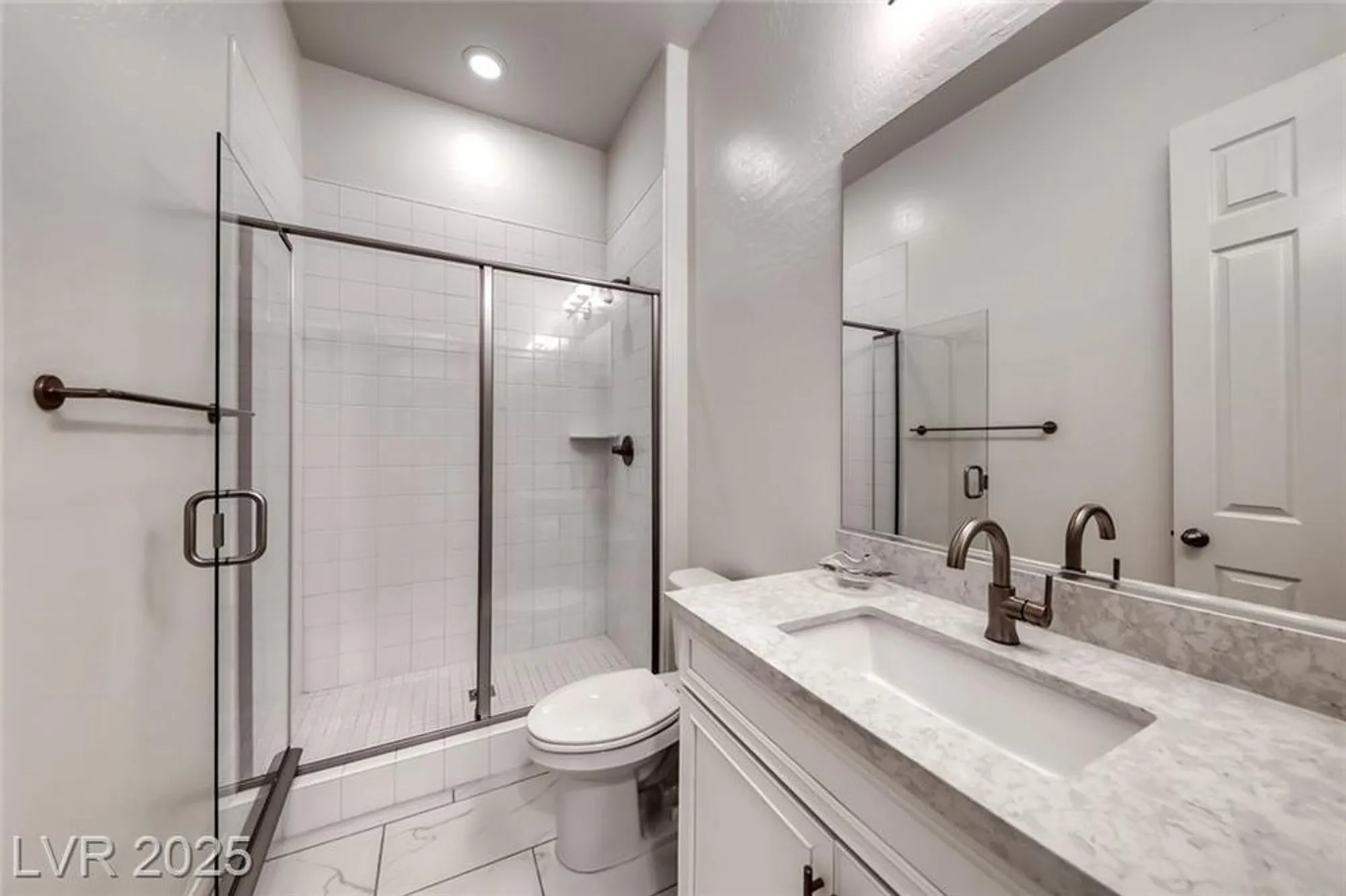Property Slideshow image 38 of 78 | 32 tatahatso point st, Henderson, NV, 89011