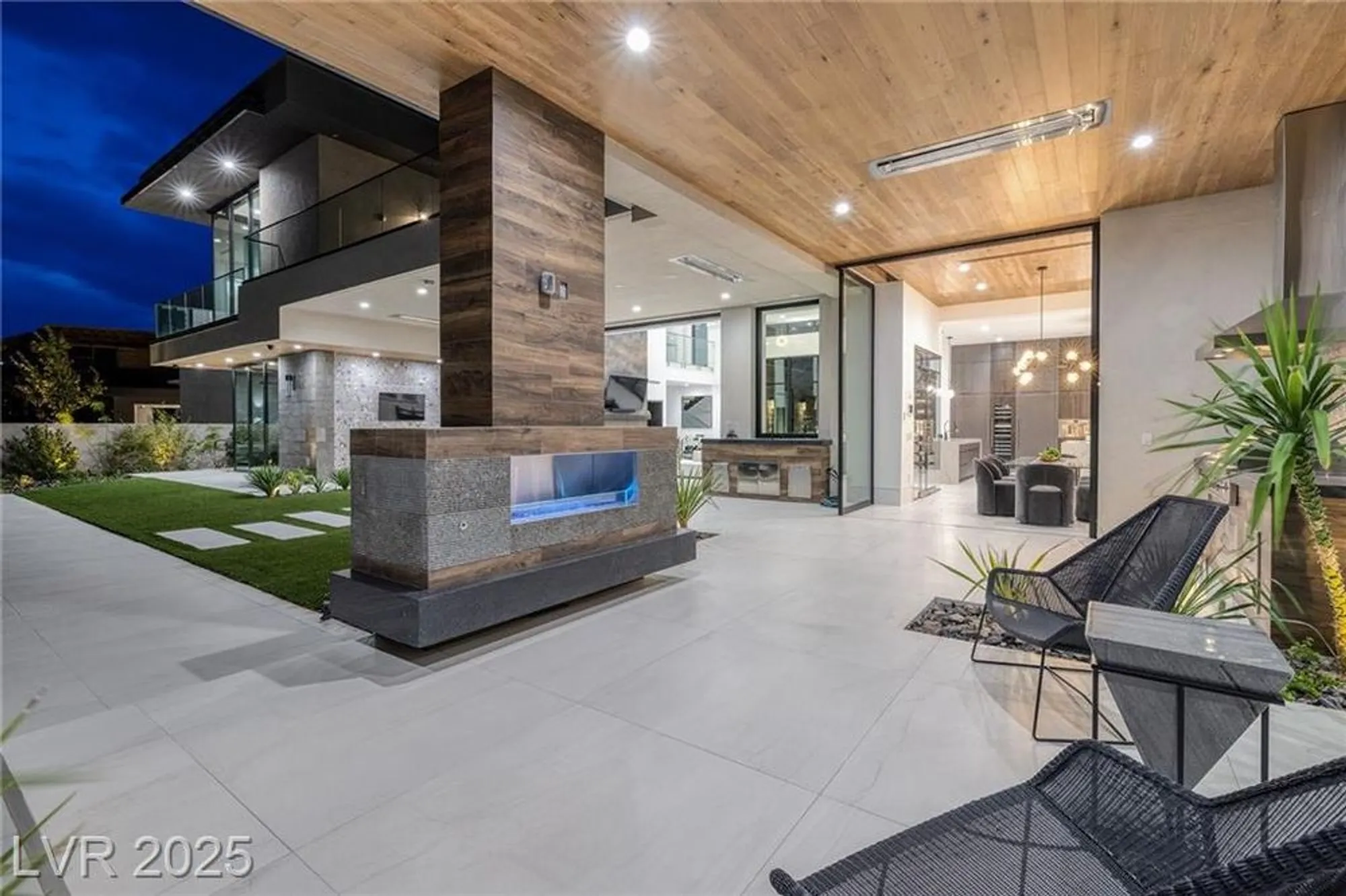 Property Slideshow image 8 of 66 | 12 rainbow point pl, Henderson, NV, 89011