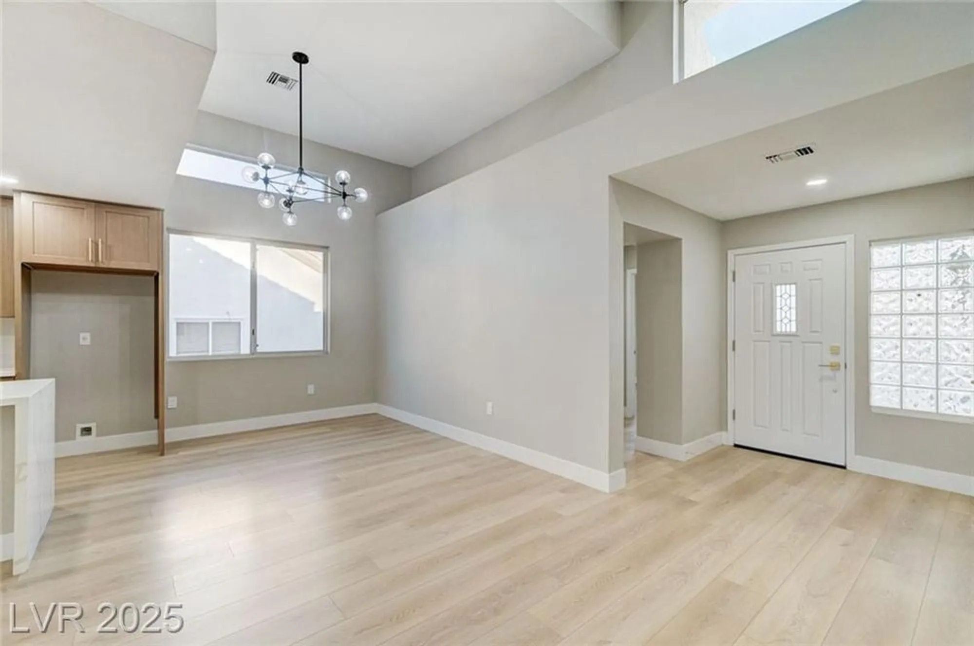 Property Slideshow image 17 of 75 | 9308 quail ridge dr, Las Vegas, NV, 89134
