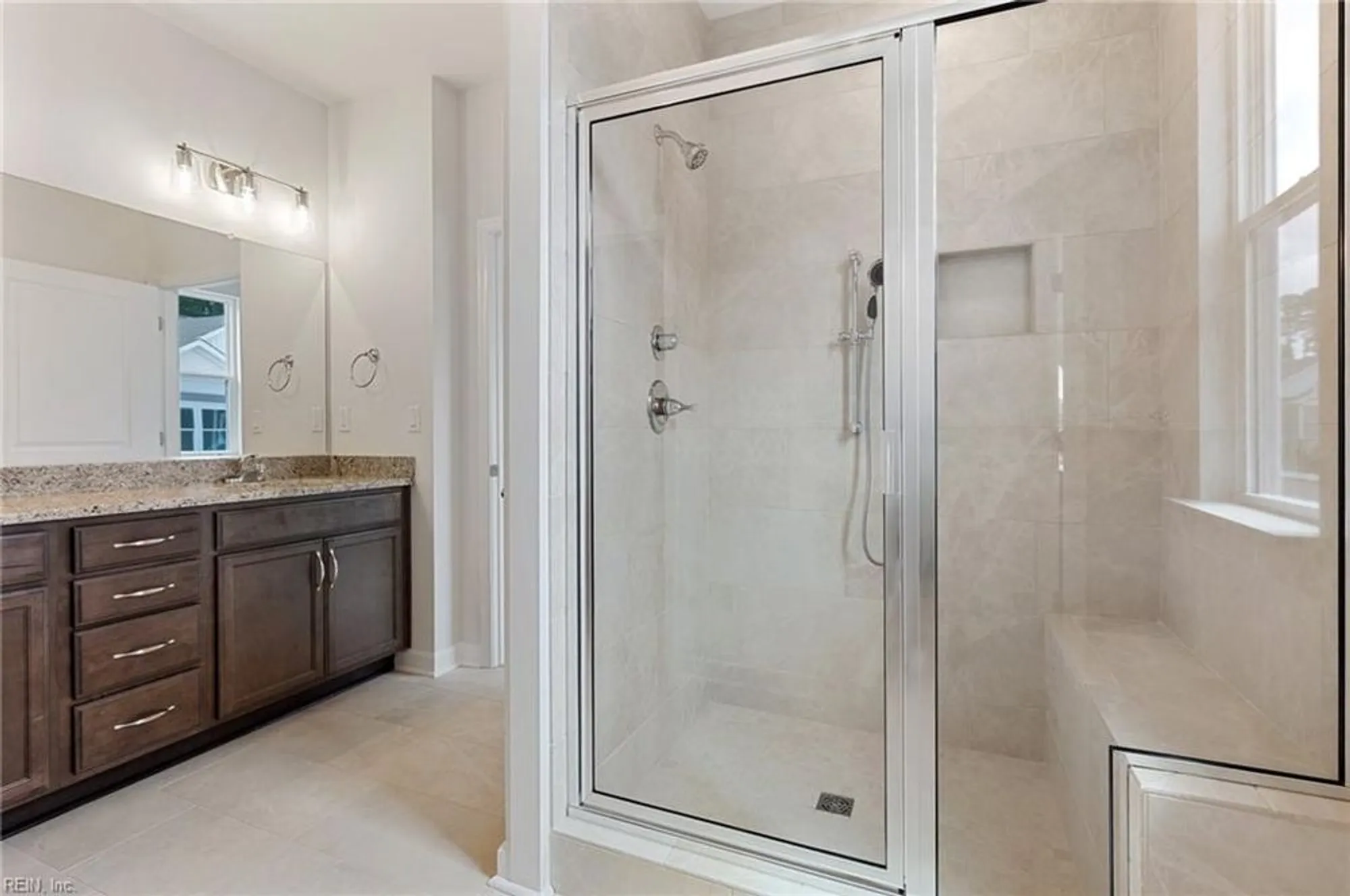 Property Slideshow image 13 of 45 | 1101 capella ln c, Suffolk, VA, 23434
