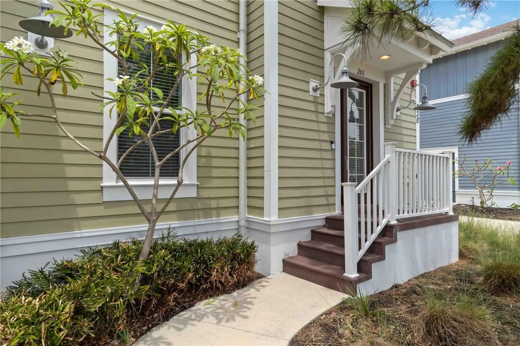 Property Slideshow image 4 of 88 | 230 sapphire lake dr unit 201, Bradenton, FL, 34209