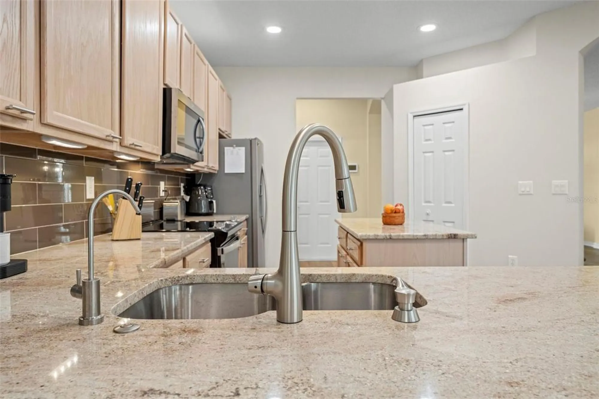 Property Slideshow image 14 of 54 | 332 mcintosh ct, Spring Hill, FL, 34609