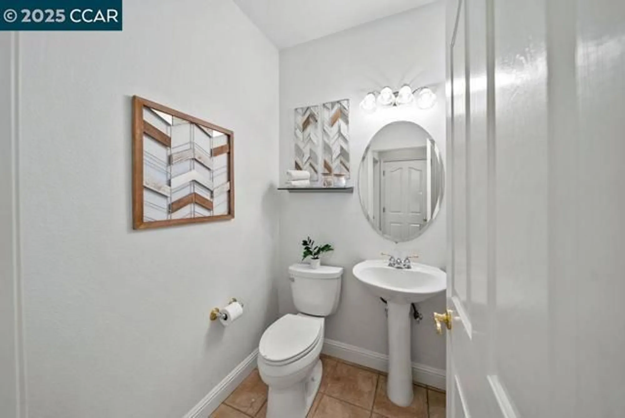 Property Slideshow image 28 of 40 | 742 richardson dr, Brentwood, CA, 94513