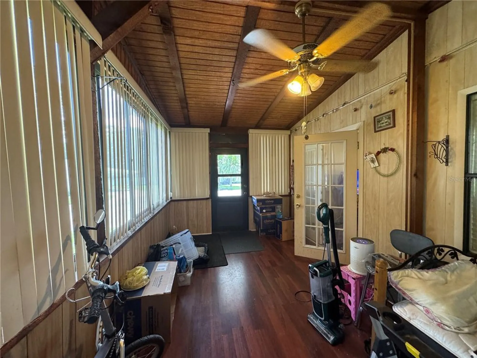 Property Slideshow image 11 of 42 | 4805 colonnades cir, Lakeland, FL, 33811