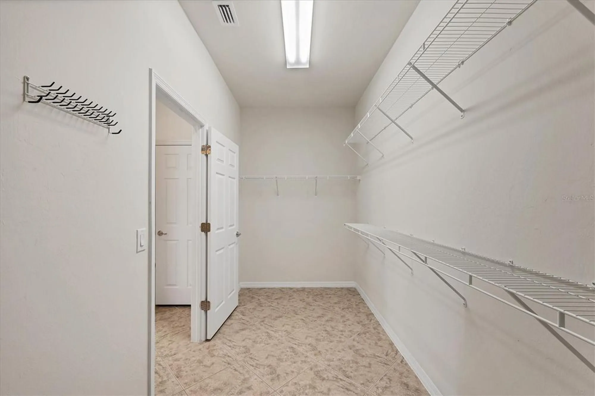 Property Slideshow image 24 of 63 | 19138 kirella st, Venice, FL, 34293