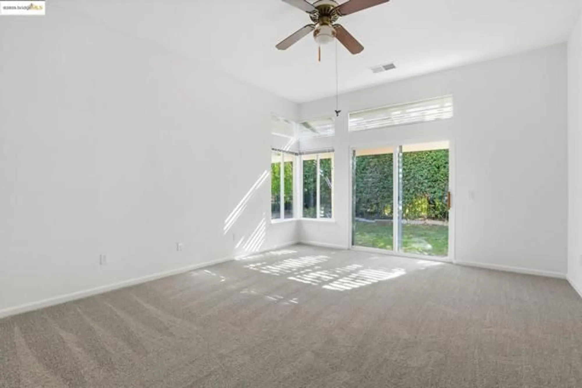 Property Slideshow image 22 of 52 | 84 spencer way, Brentwood, CA, 94513