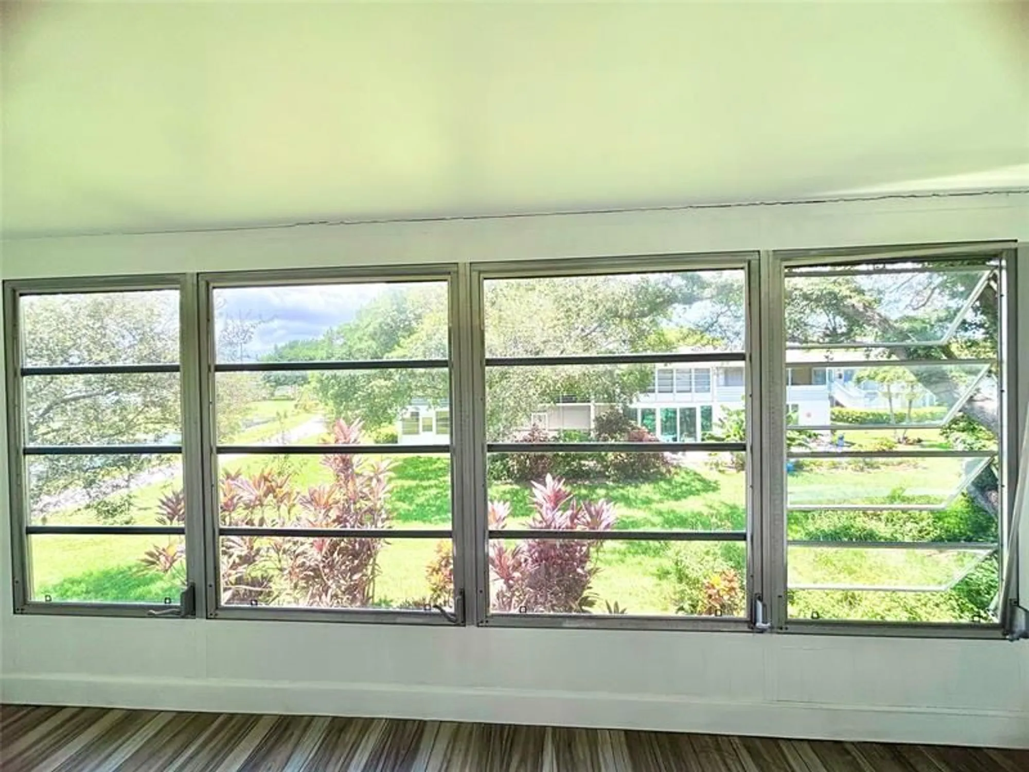 Property Slideshow image 26 of 70 | 279 oakridge p # 279, Deerfield Beach, FL, 33442