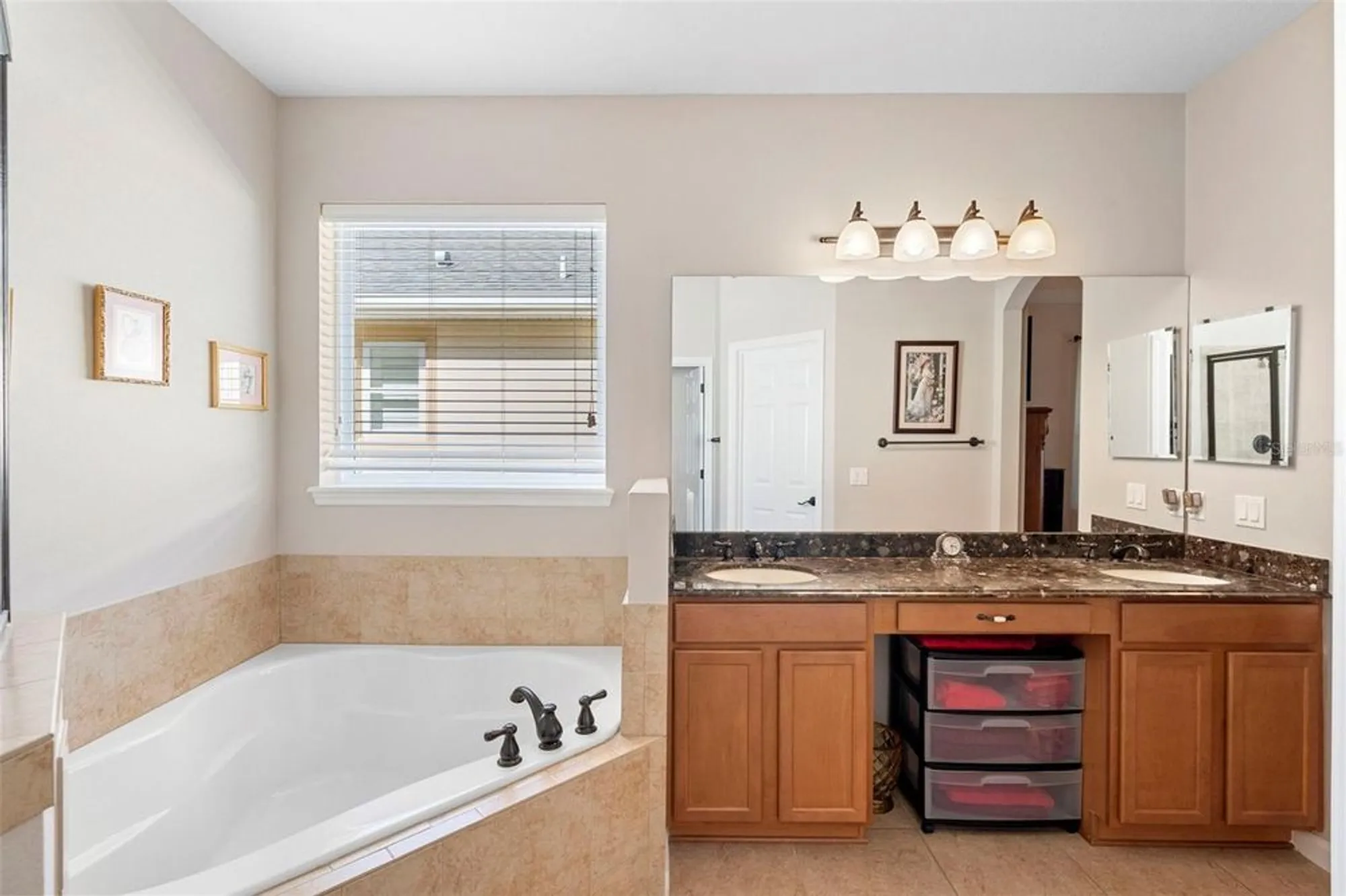 Property Slideshow image 31 of 36 | 1385 longley pl, Deland, FL, 32724