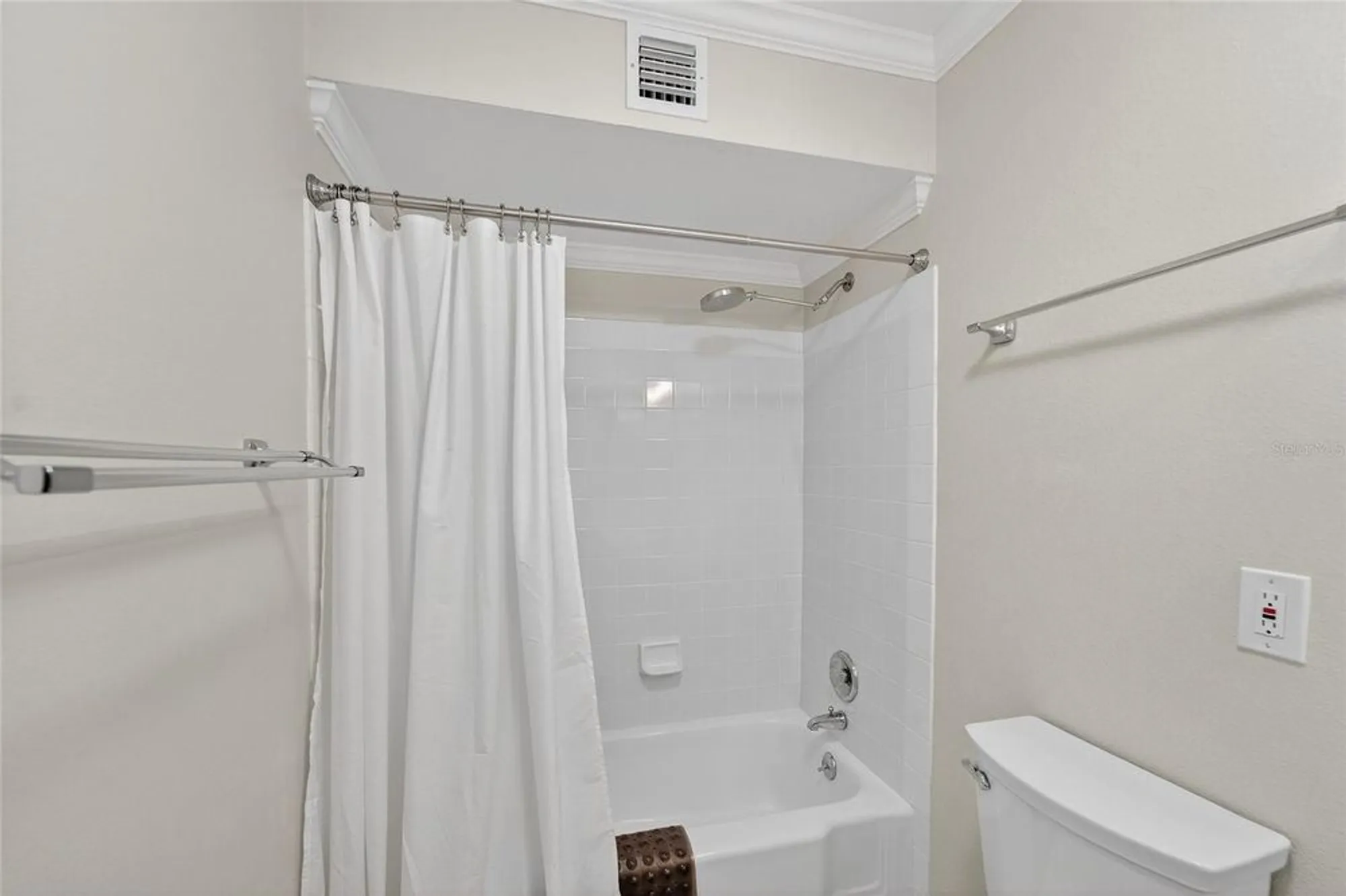 Property Slideshow image 38 of 68 | 1012 augusta dr, Sun City Center, FL, 33573