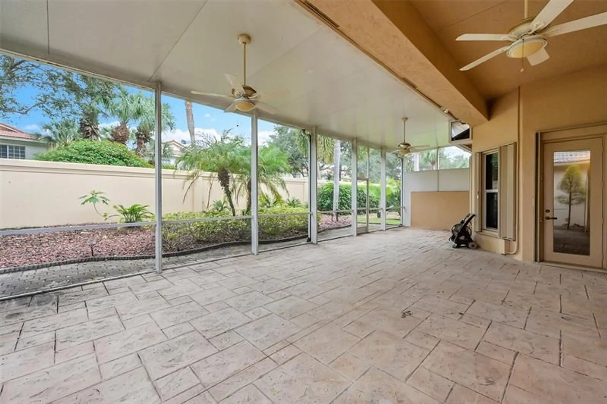 Property Slideshow image 30 of 61 | 7200 veneto dr, Boynton Beach, FL, 33437