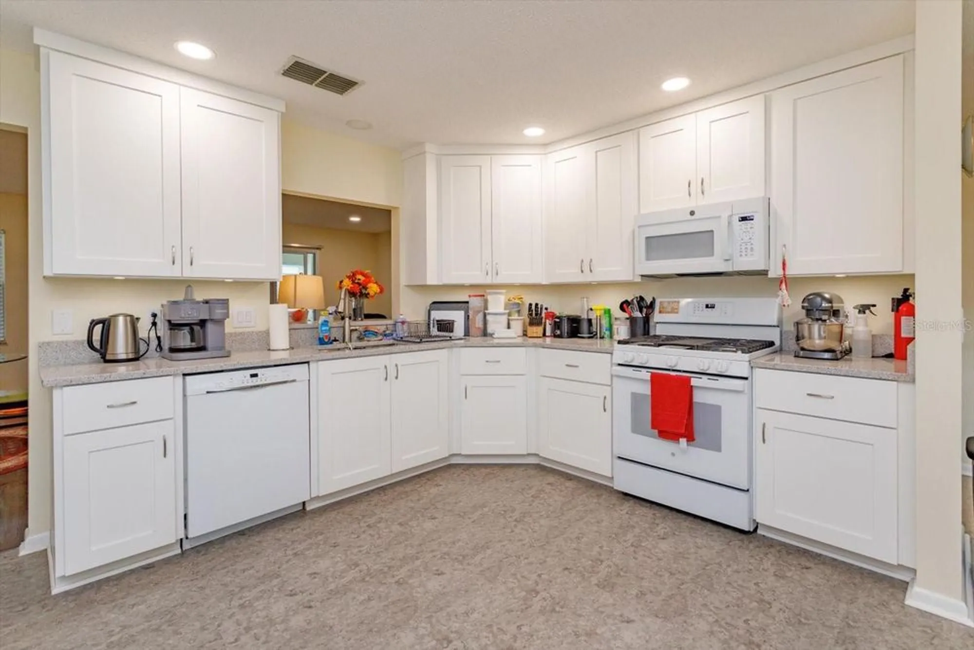 Property Slideshow image 2 of 23 | 9685 sw 97th st, Ocala, FL, 34481