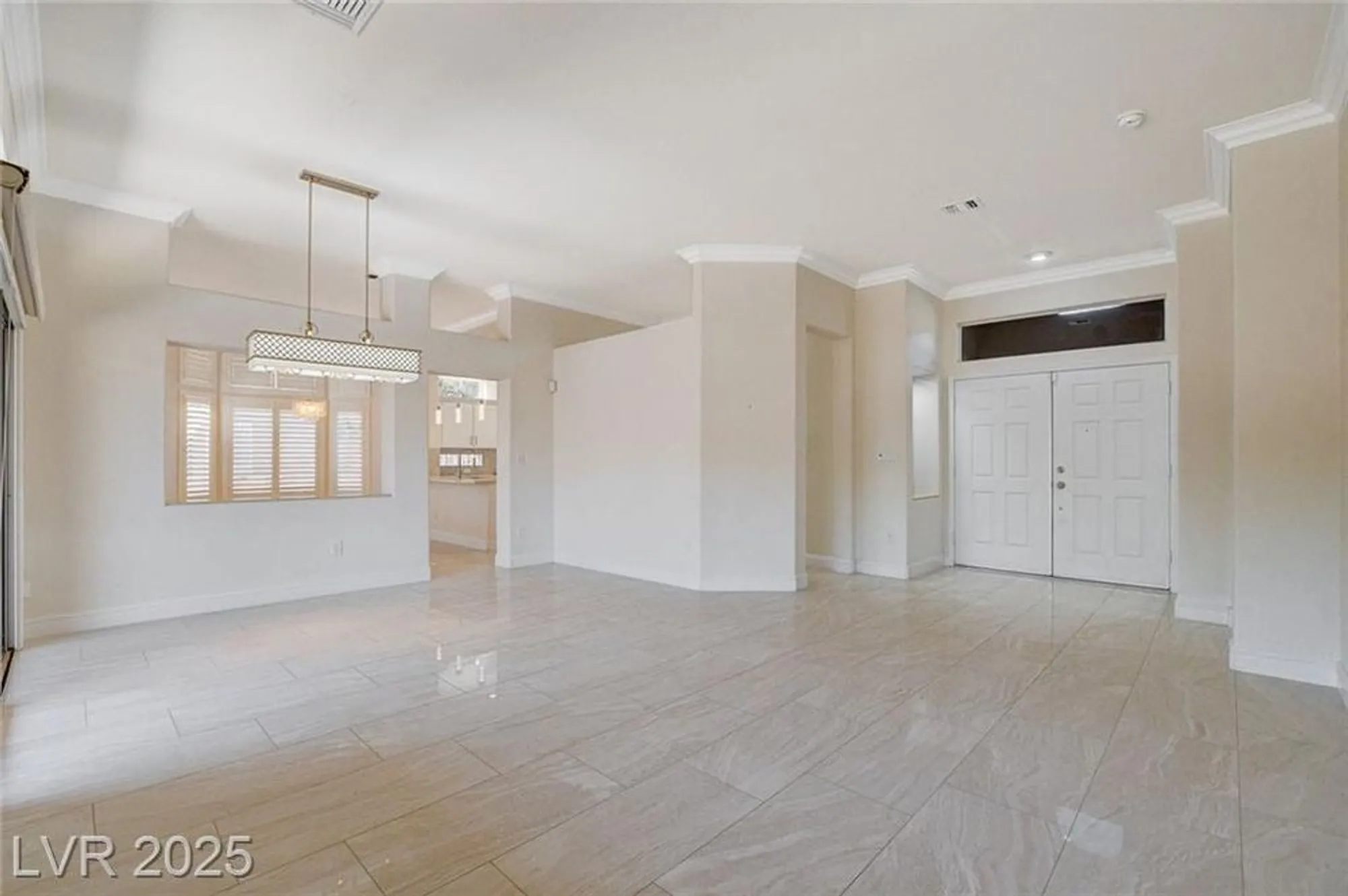 Property Slideshow image 4 of 23 | 10413 broom hill dr, Las Vegas, NV, 89134