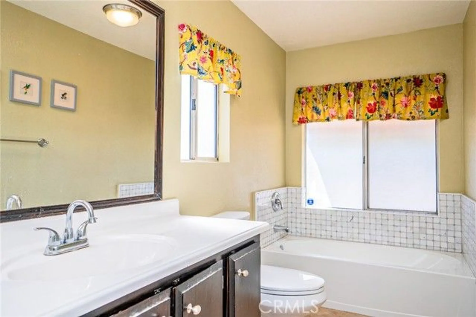 Property Slideshow image 40 of 55 | 901 norwich way, Corona, CA, 92882