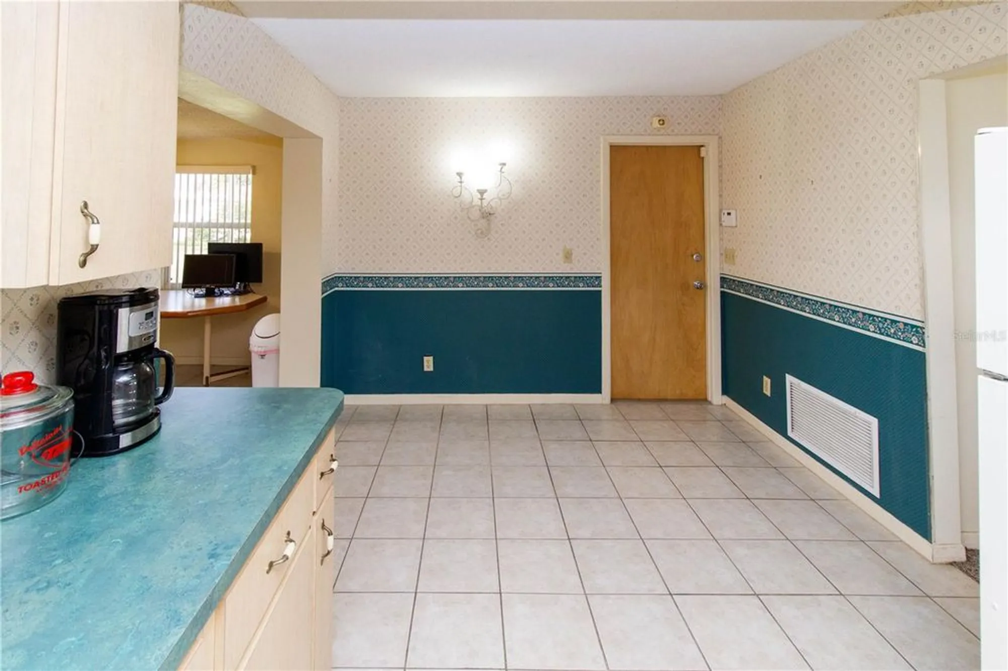 Property Slideshow image 13 of 52 | 10139 44th way n # 10139, Pinellas Park, FL, 33782