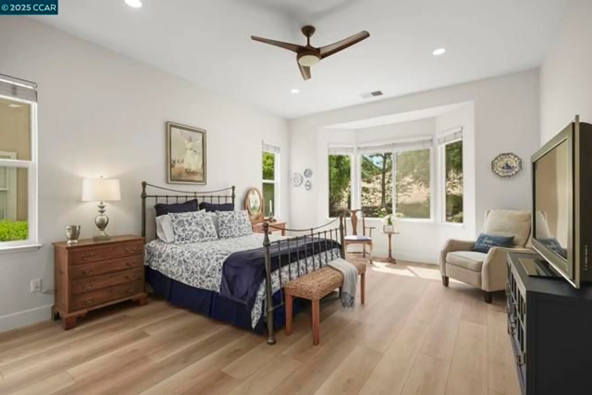 Property Slideshow image 25 of 38 | 346 gladstone dr, Brentwood, CA, 94513