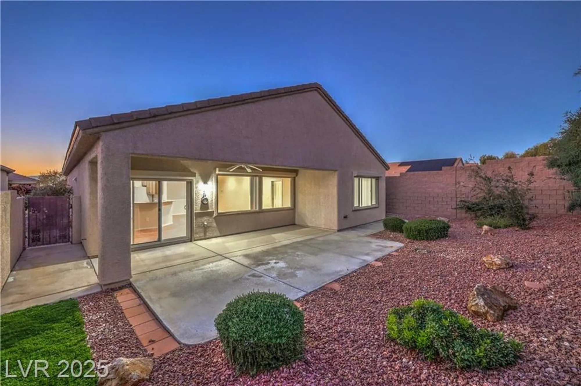 Property Slideshow image 30 of 52 | 2519 ashen light dr, Henderson, NV, 89044