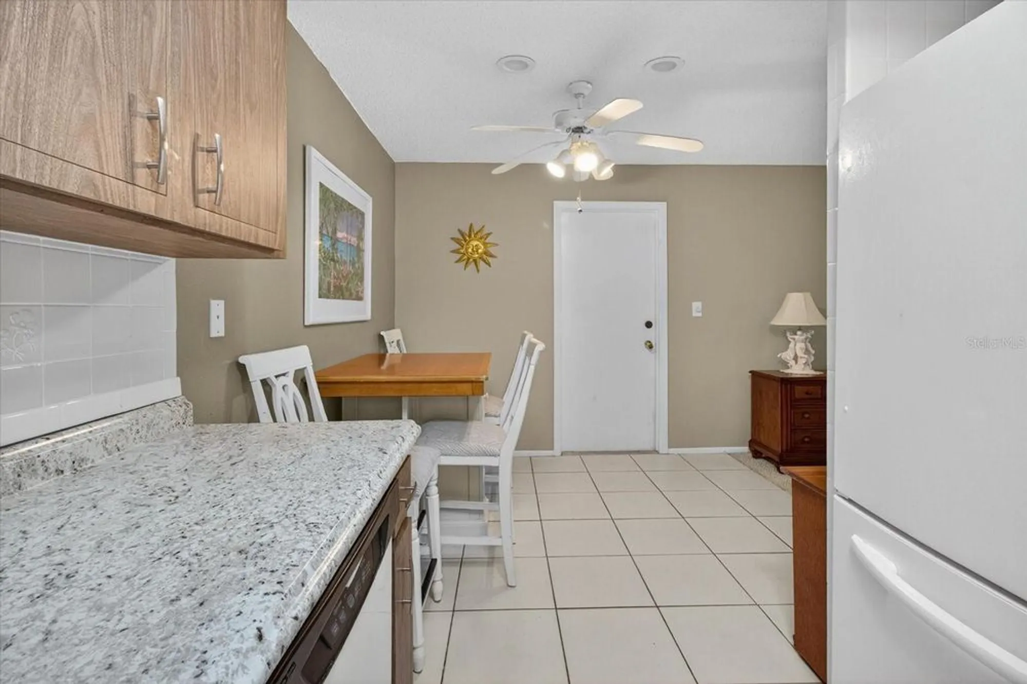 Property Slideshow image 21 of 51 | 1605 whitebridge dr b, Palm Harbor, FL, 34684