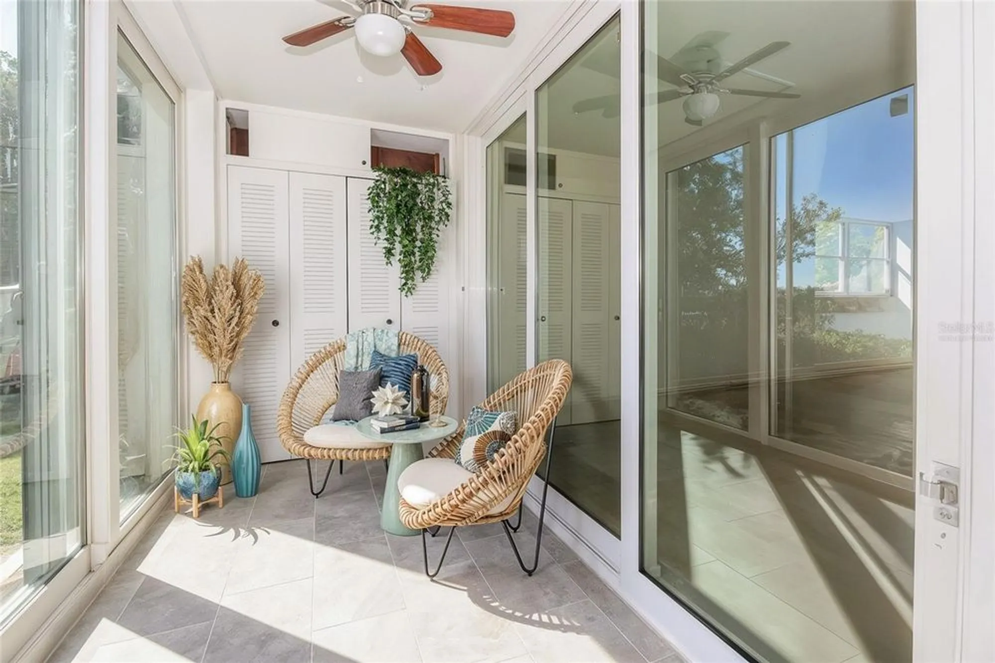 Property Slideshow image 19 of 45 | 7425 bay island dr 108, South Pasadena, FL, 33707