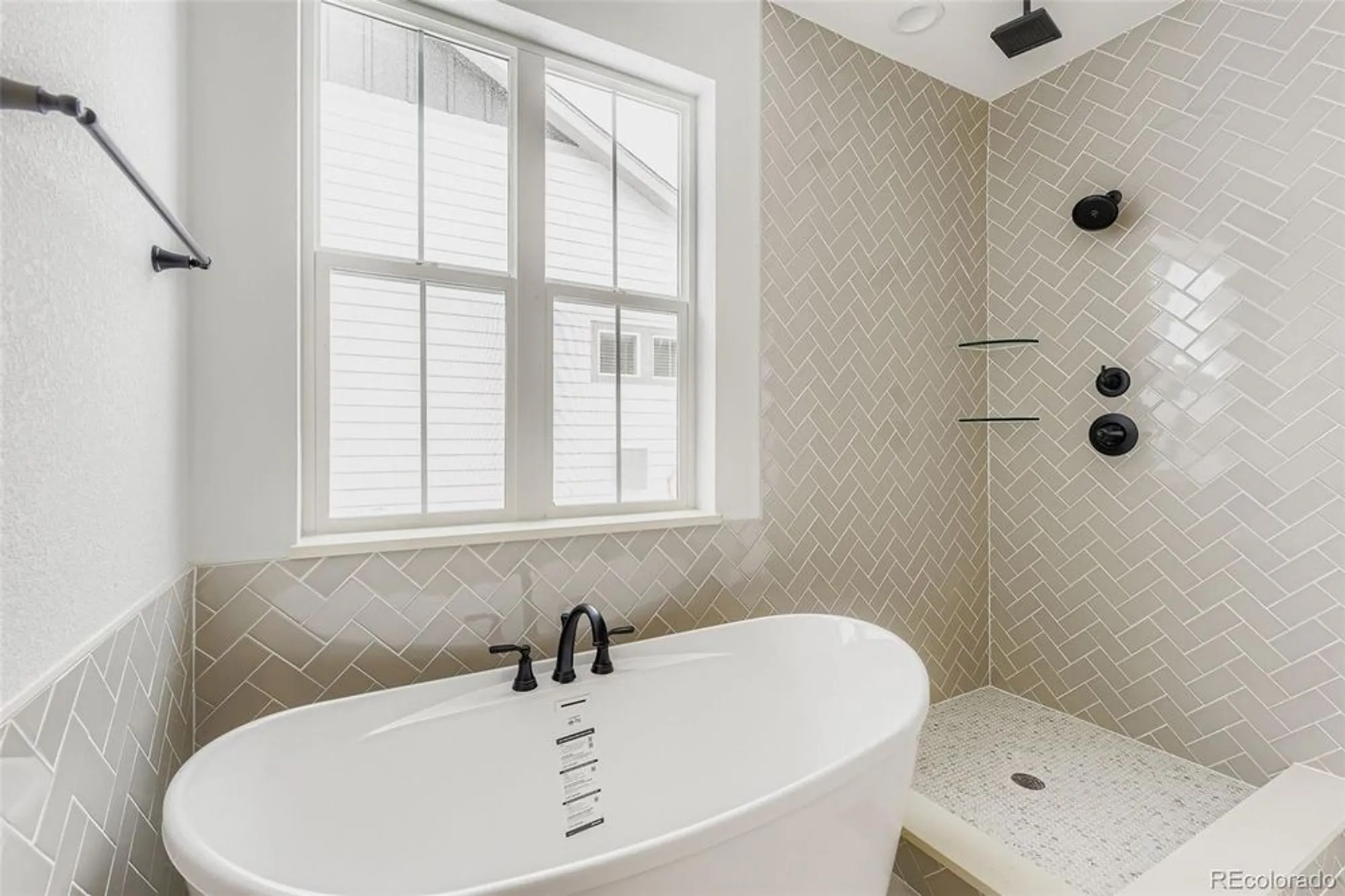 Property Slideshow image 13 of 24 | 8895 s riviera way, Aurora, CO, 80016