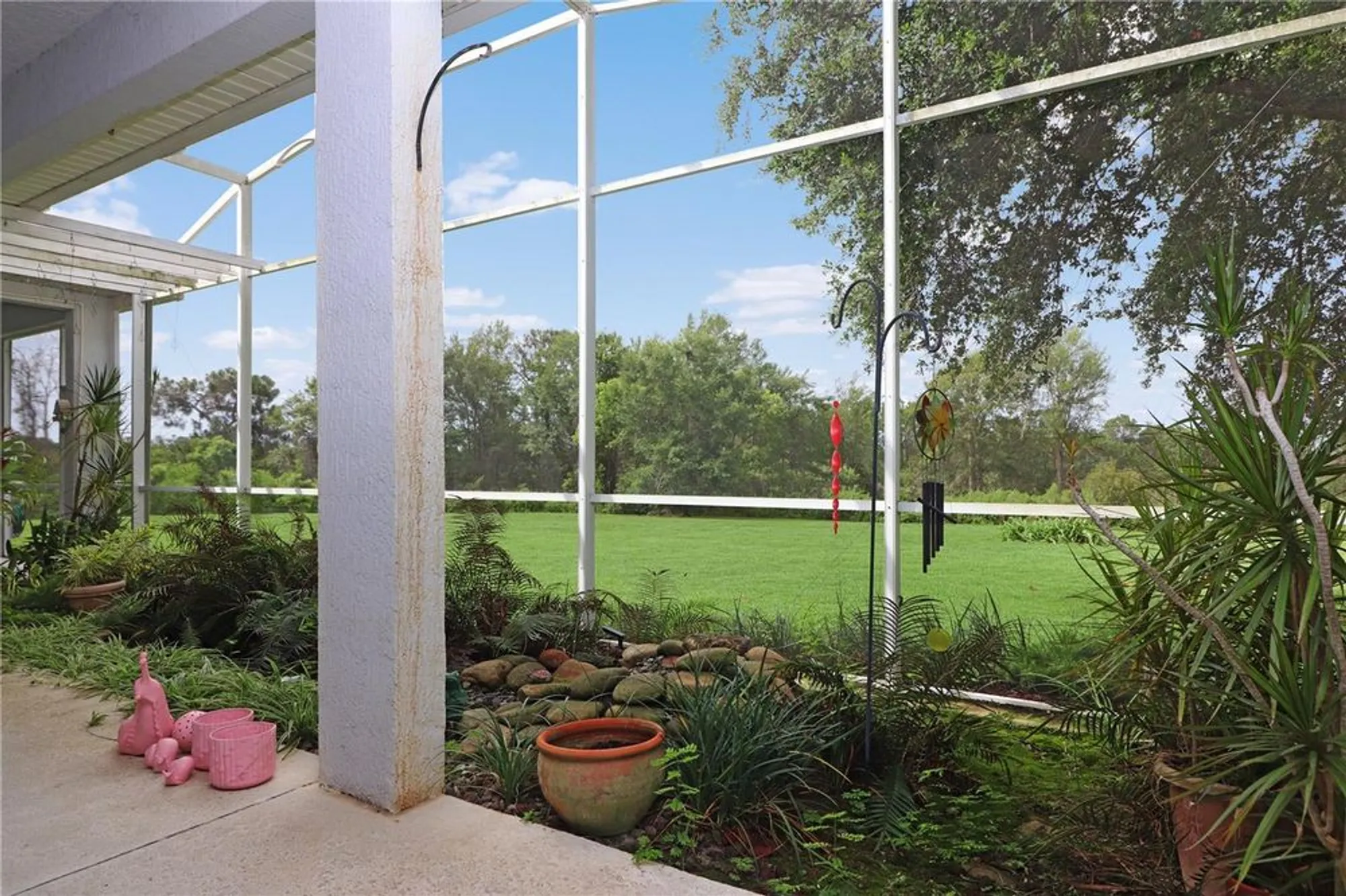 Property Slideshow image 23 of 49 | 22125 draw bridge dr, Leesburg, FL, 34748