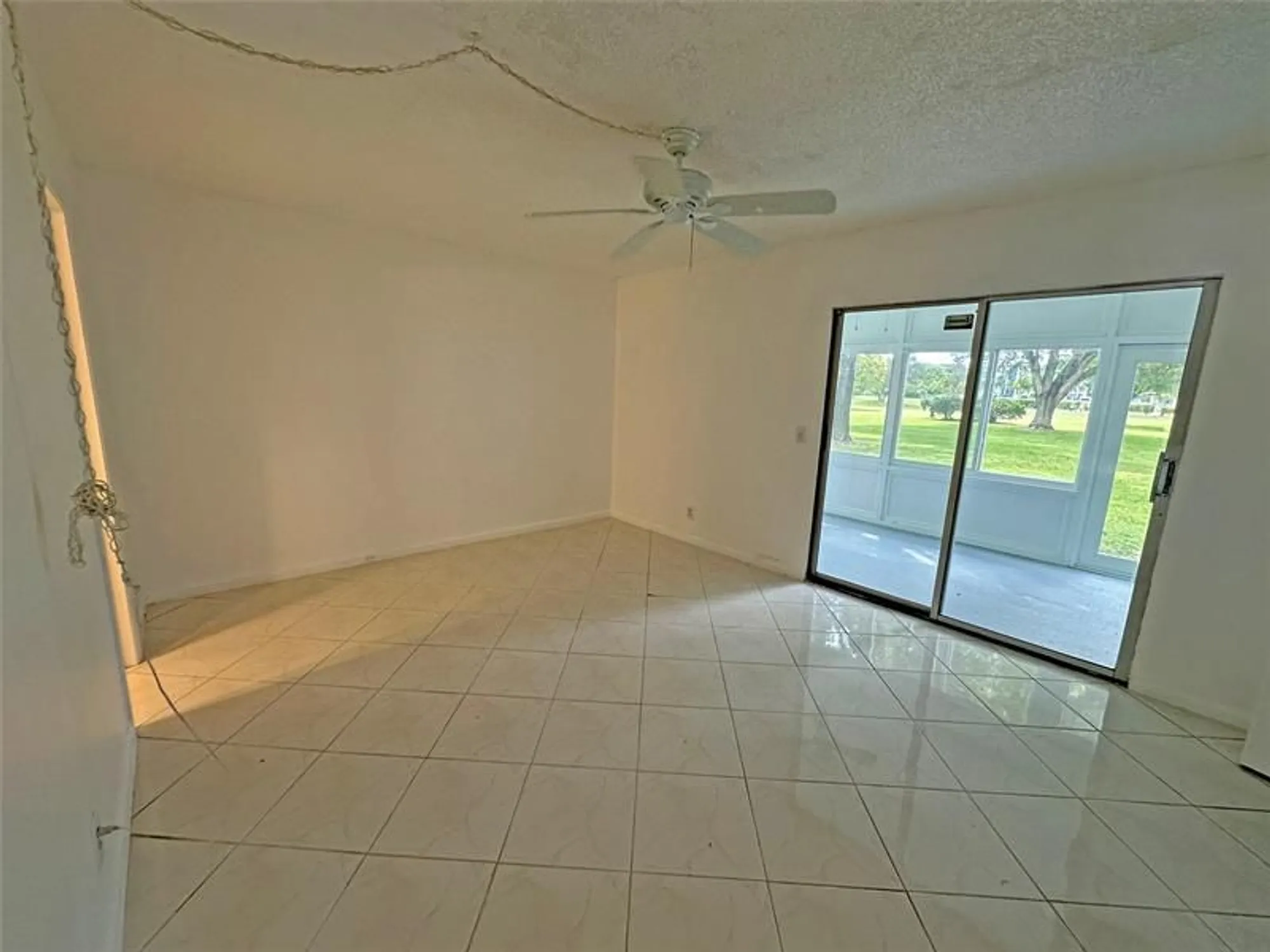 Property Slideshow image 9 of 17 | 1031 berkshire b # 1031, Deerfield Beach, FL, 33442