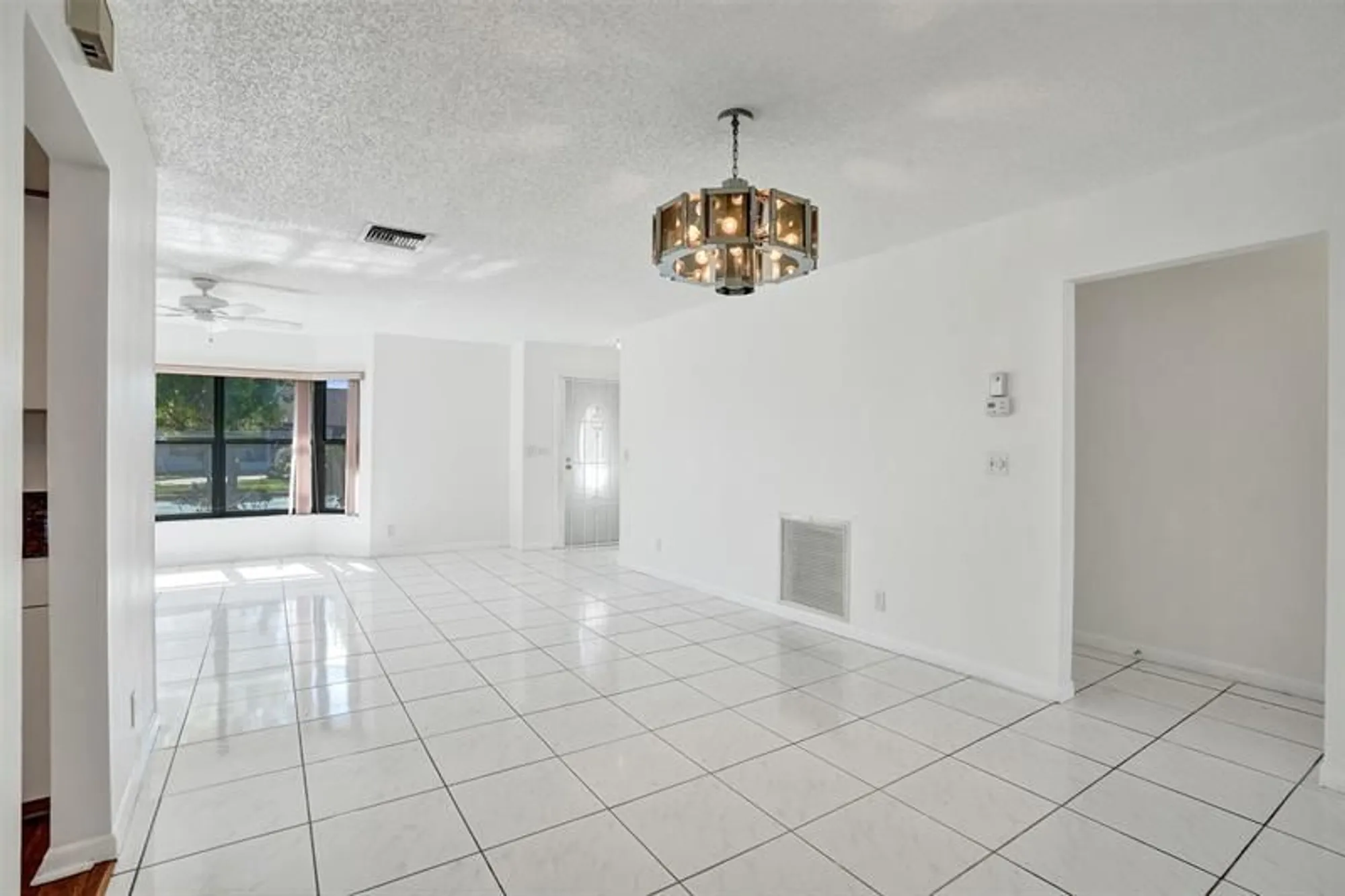 Property Slideshow image 8 of 68 | 2359 sw 16th dr, Deerfield Beach, FL, 33442