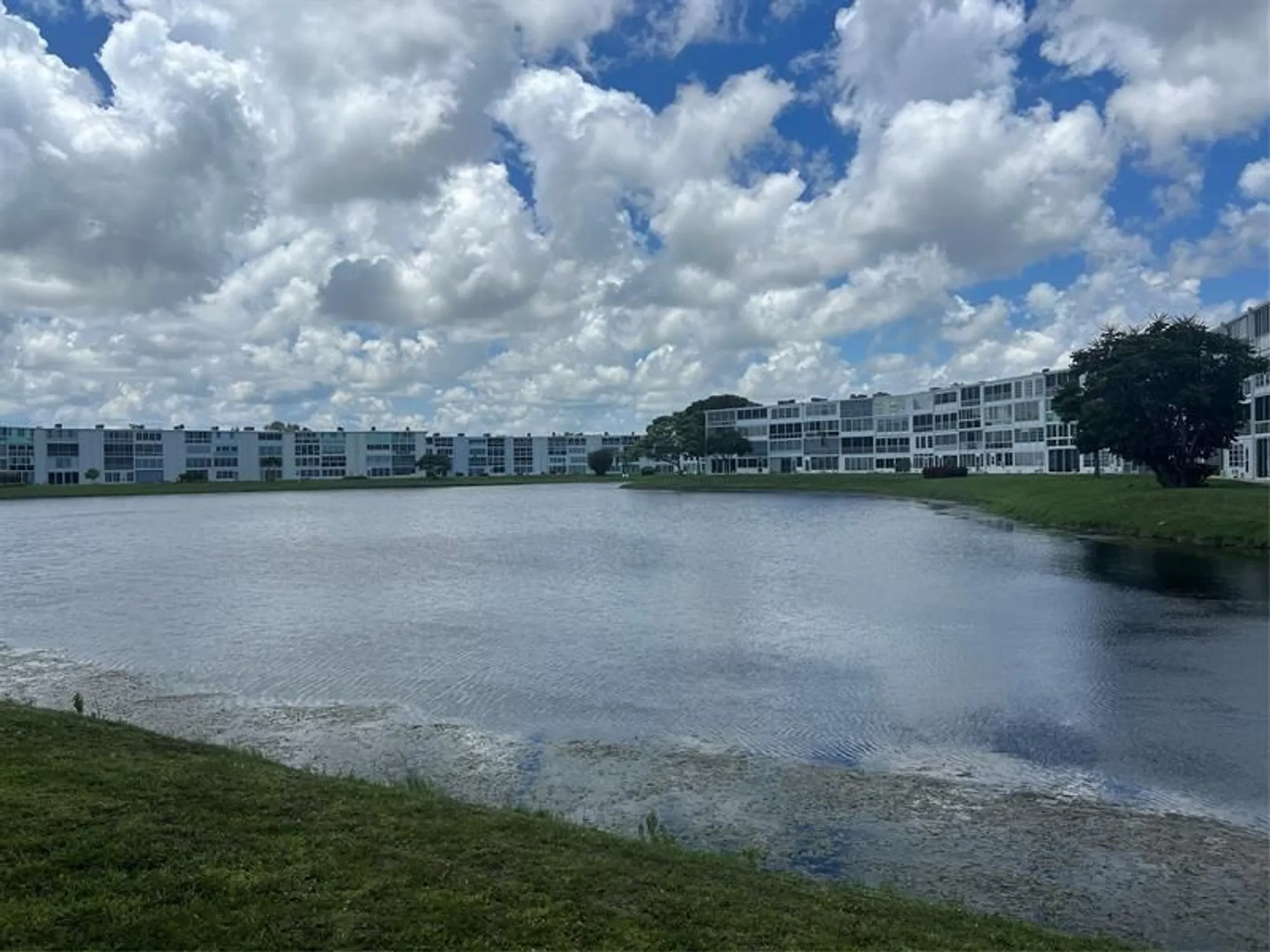 Property Slideshow image 1 of 16 | 4053 harwood e unit e, Deerfield Beach, FL, 33442