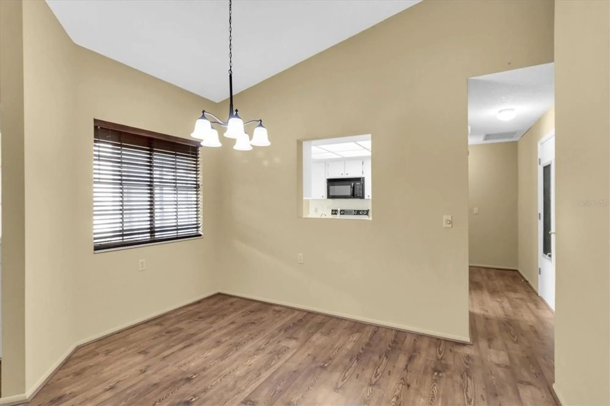 Property Slideshow image 10 of 38 | 4720 sheffield dr # 4720, New Port Richey, FL, 34655