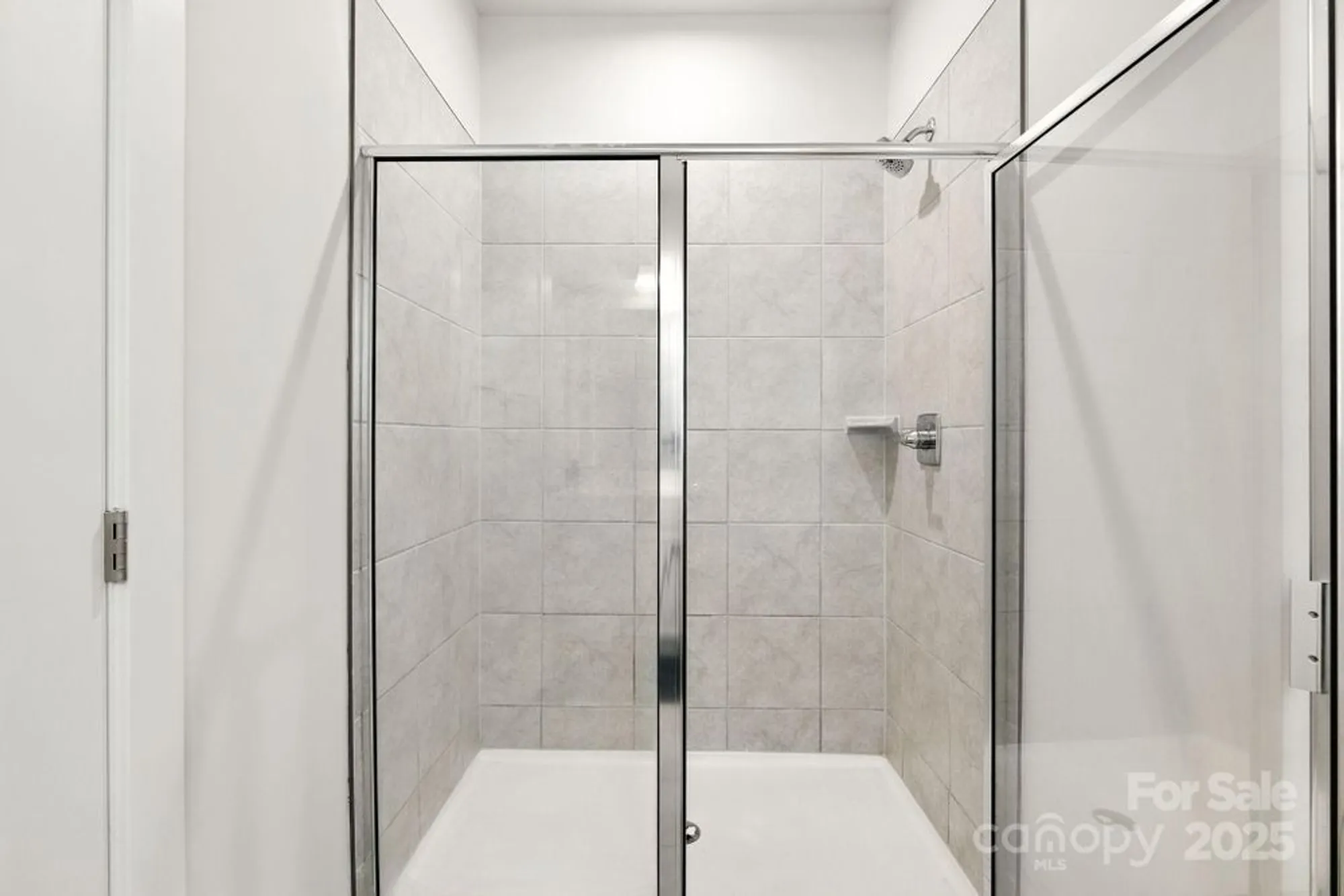 Property Slideshow image 15 of 32 | 5112 larewood dr, Charlotte, NC, 28215