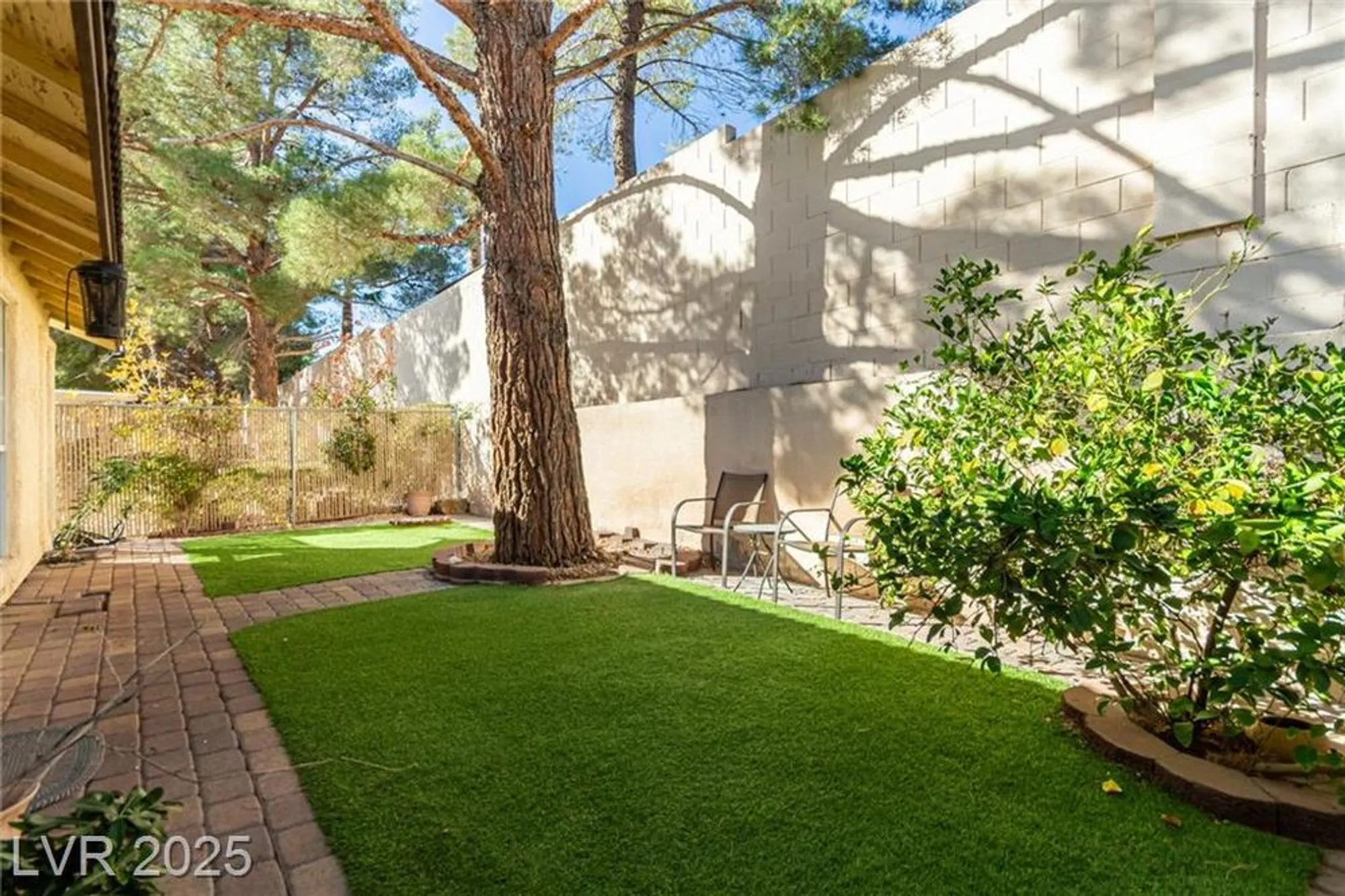 Property Slideshow image 26 of 28 | 4908 winterset dr, Las Vegas, NV, 89130