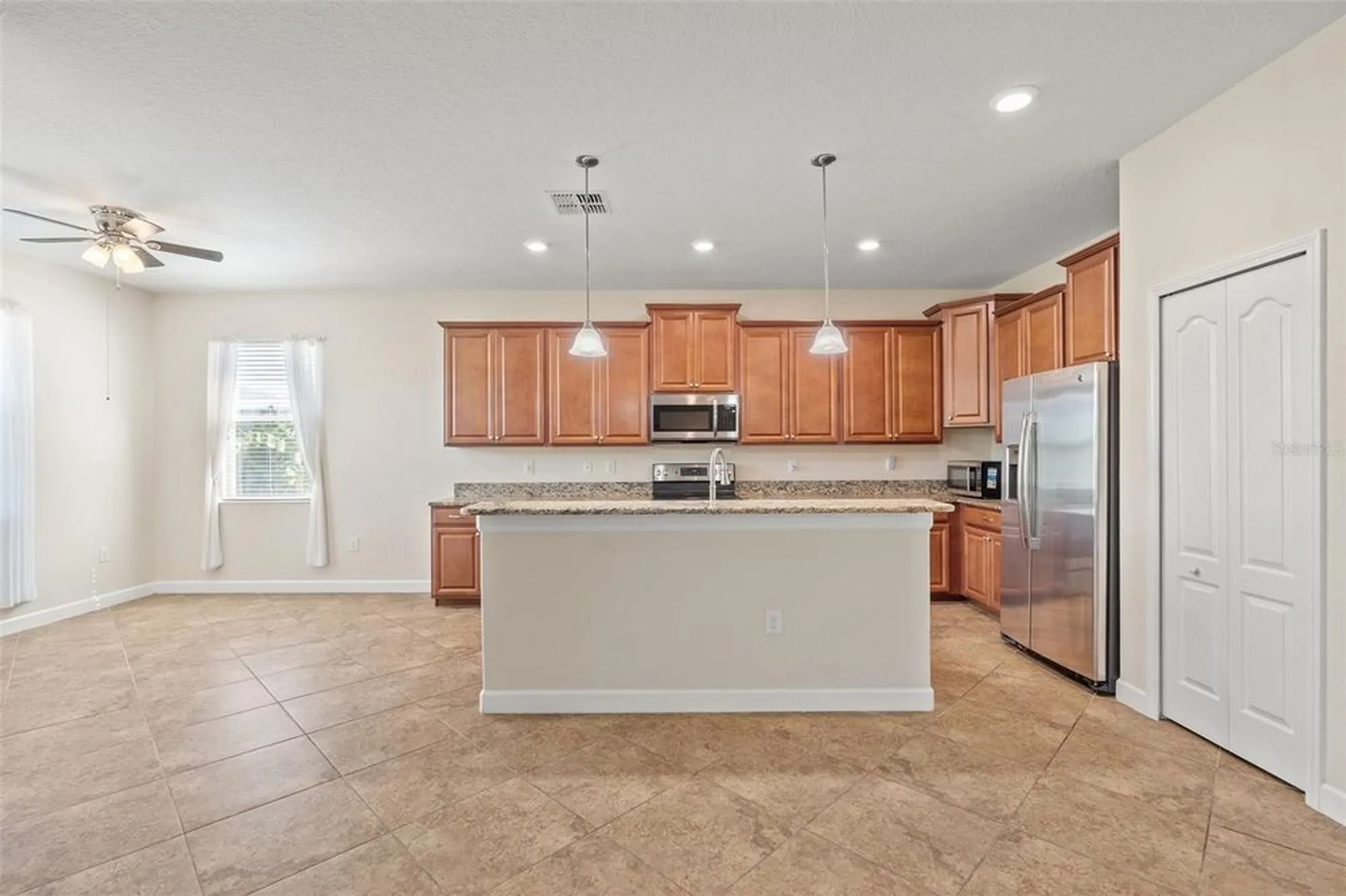 Property Slideshow image 23 of 36 | 3667 plymouth dr, Winter Haven, FL, 33884