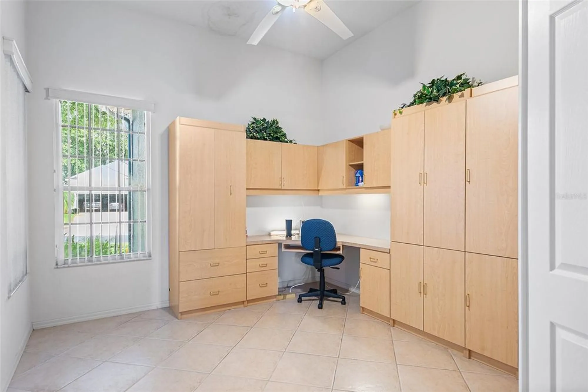 Property Slideshow image 31 of 41 | 2817 falcon rdg, Clermont, FL, 34711