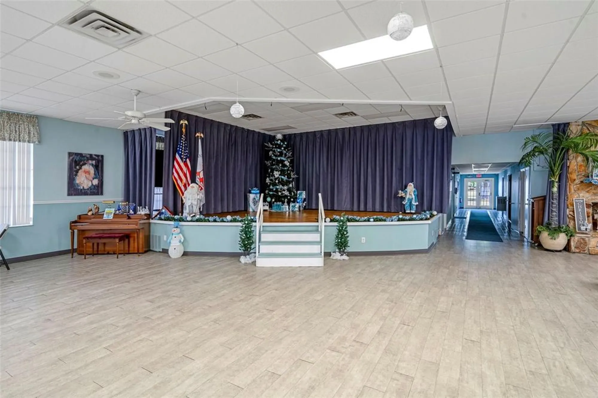 Property Slideshow image 48 of 59 | 5079 lodgewood dr, Lakeland, FL, 33810