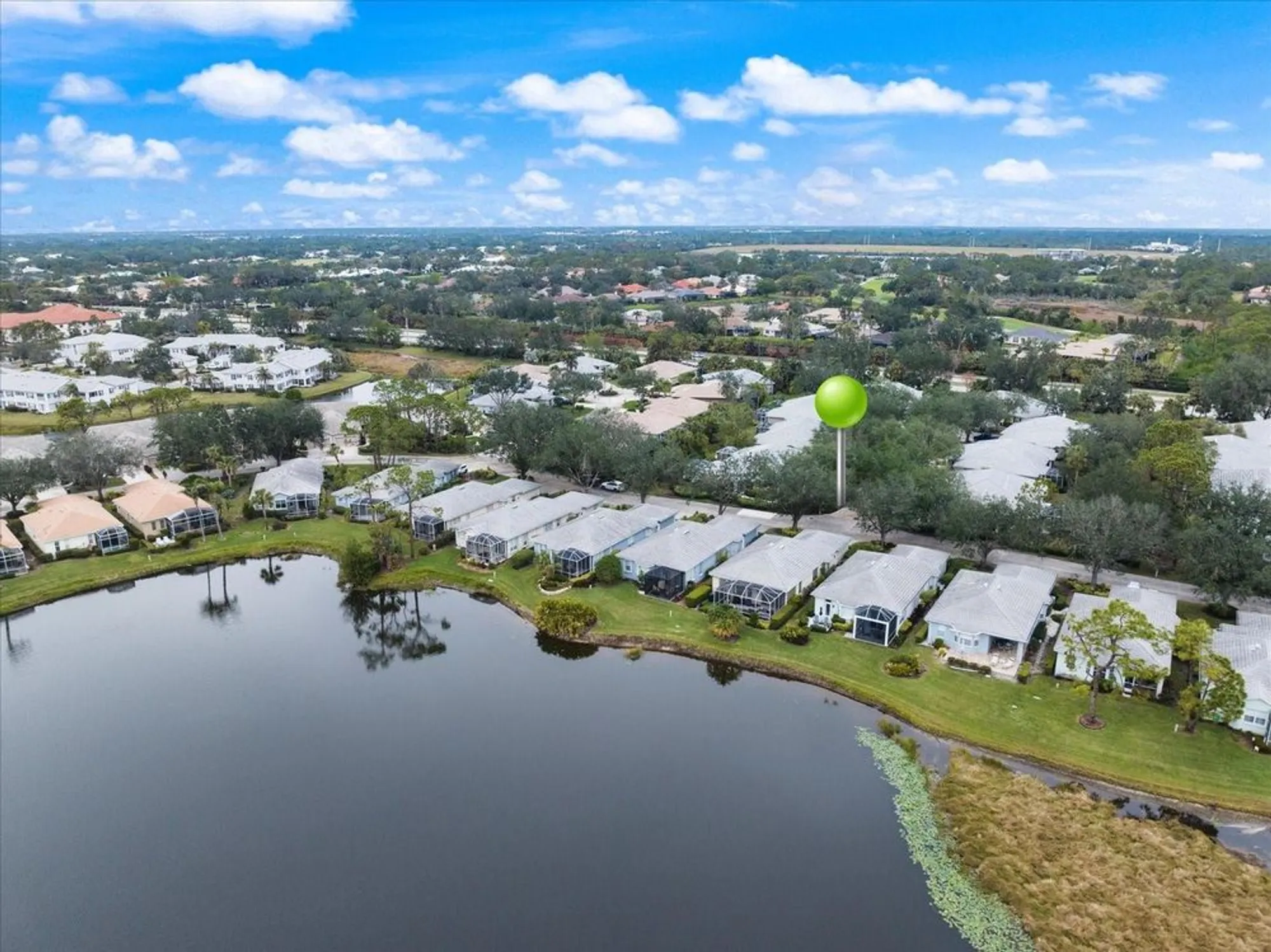 Property Slideshow image 29 of 40 | 900 paisley ct 1, Venice, FL, 34293