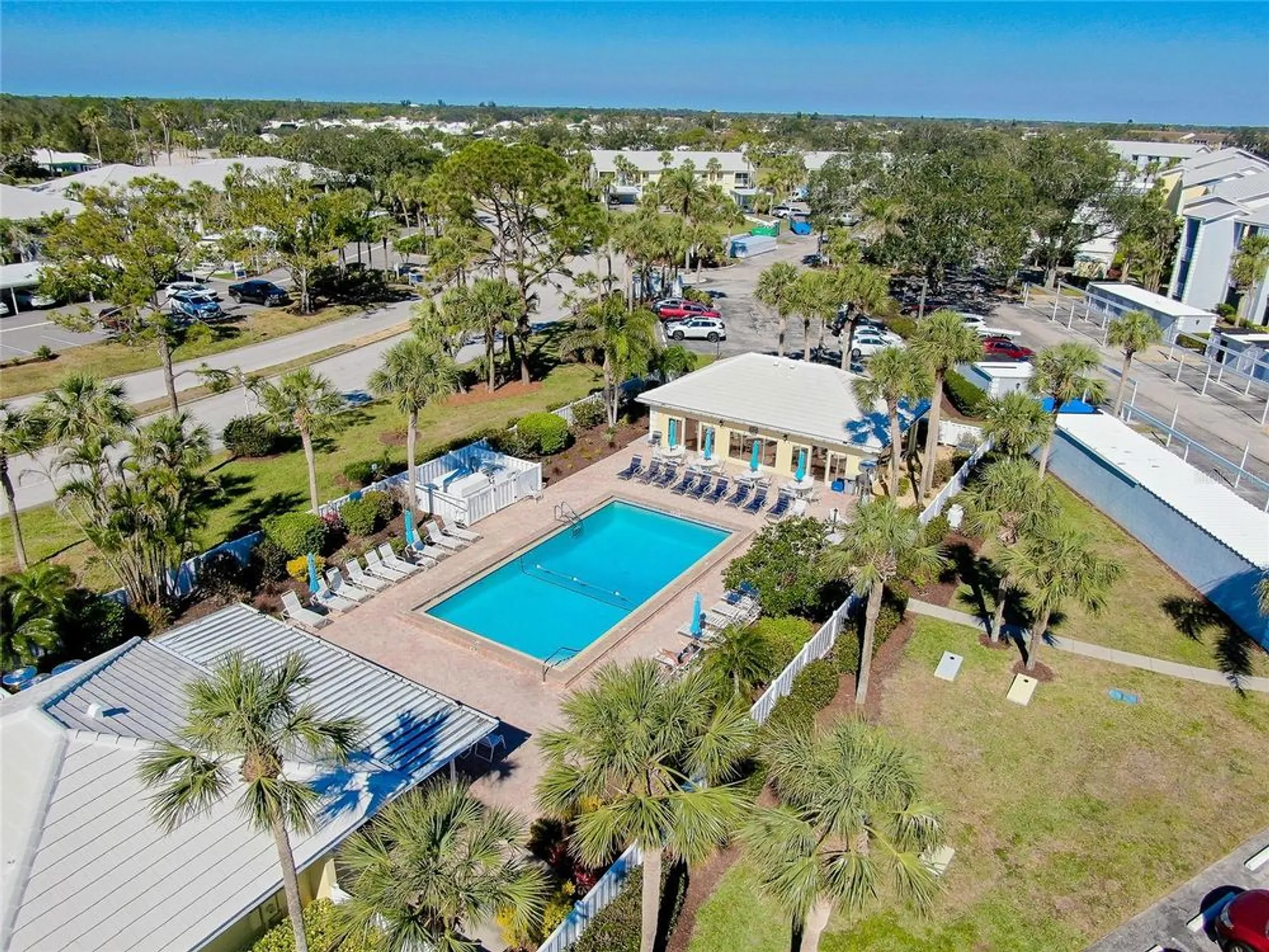 Property Slideshow image 26 of 36 | 410 cerromar cir 240, Venice, FL, 34293