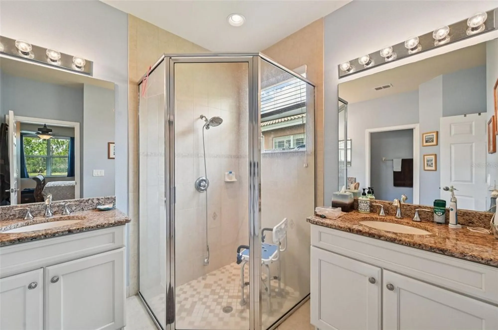 Property Slideshow image 21 of 74 | 15837 aurora lake cir, Wimauma, FL, 33598