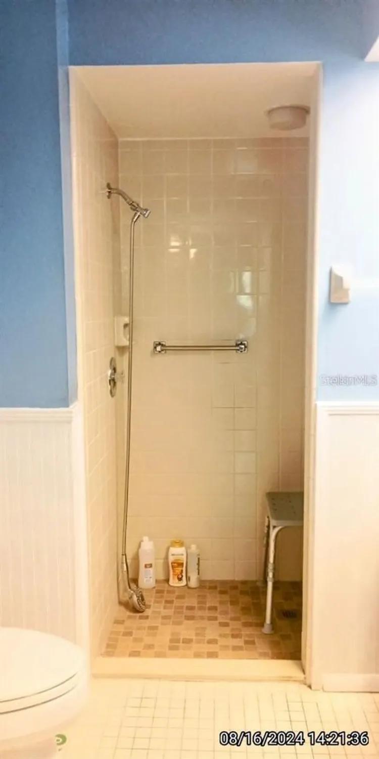 Property Slideshow image 10 of 13 | 11543 orleans ln # 11543, Port Richey, FL, 34668