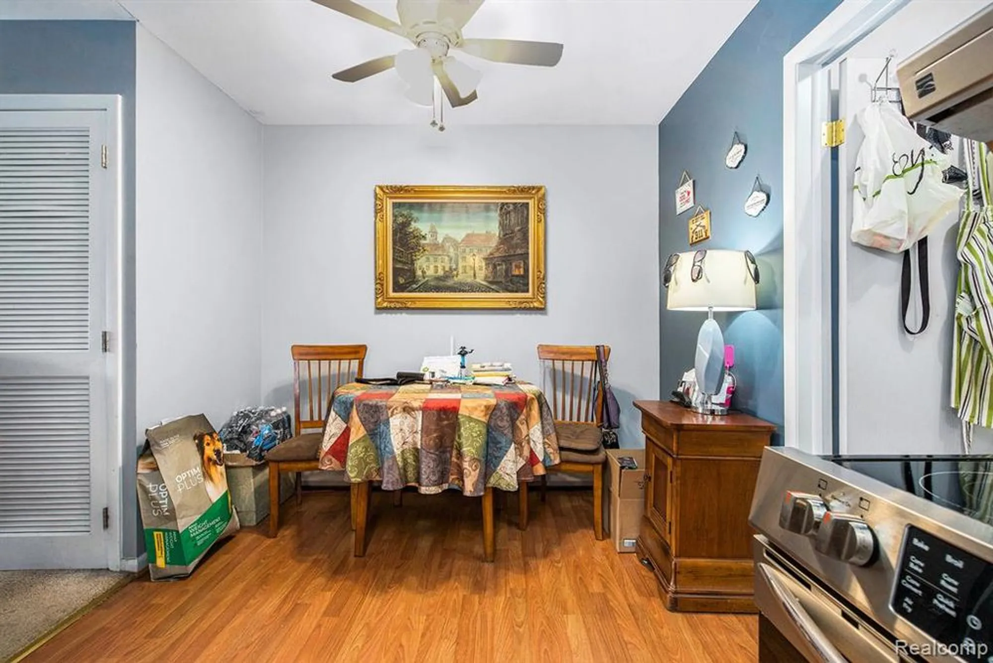 Property Slideshow image 9 of 28 | 25235 franklin ter # 8, South Lyon, MI, 48178