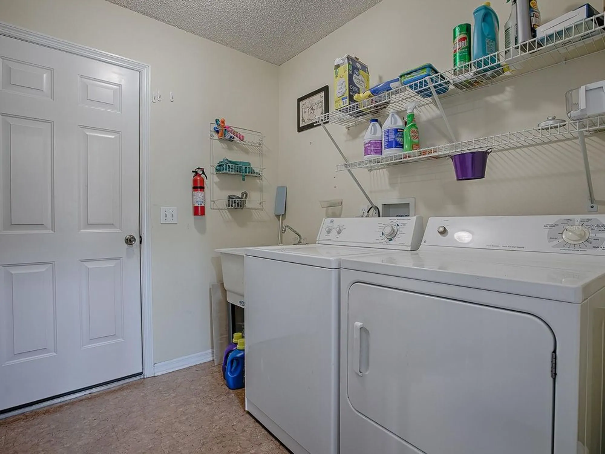 Property Slideshow image 14 of 38 | 32622 oak park dr, Leesburg, FL, 34748