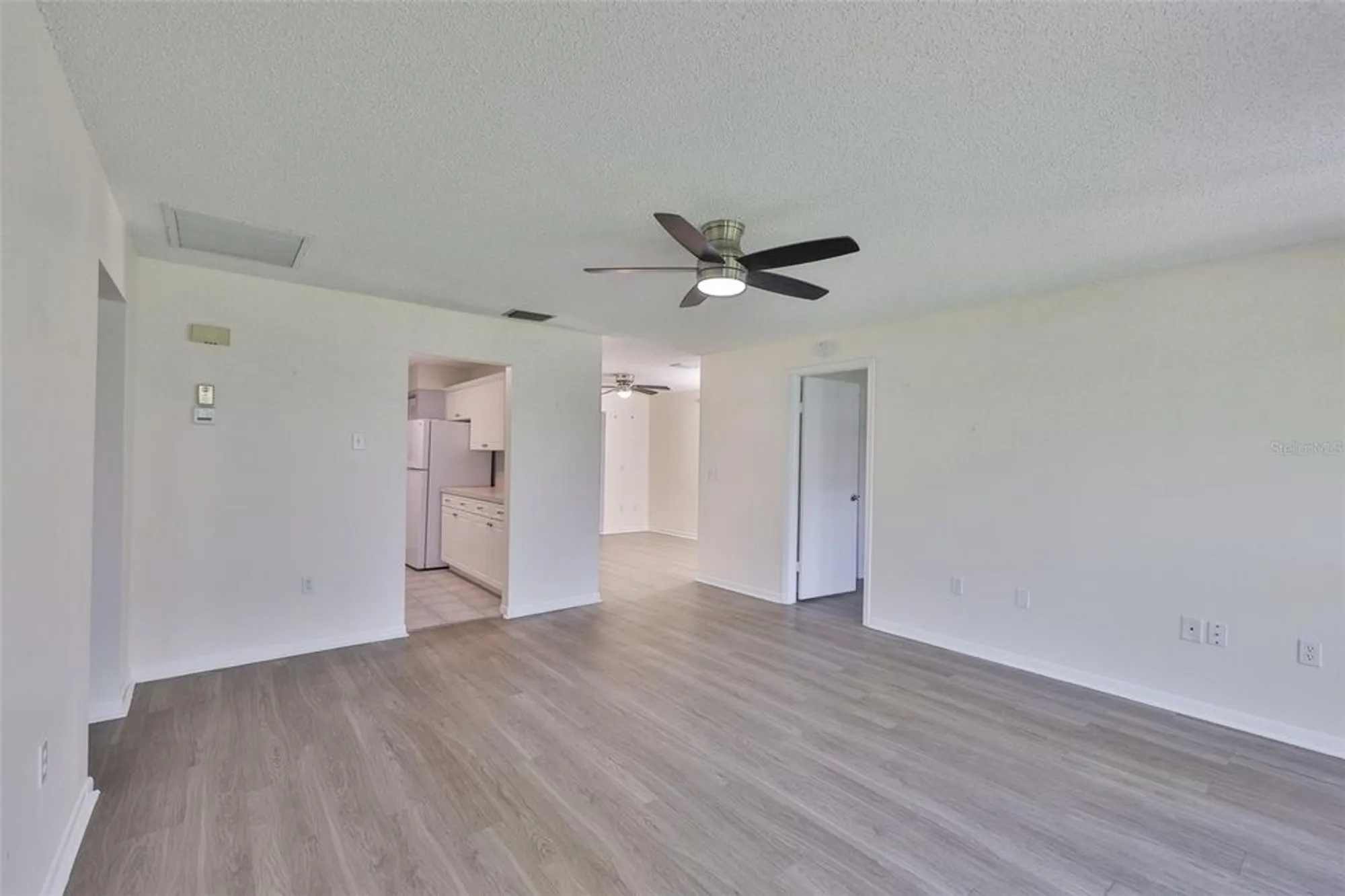 Property Slideshow image 16 of 54 | 1210 eastloch ct, Sun City Center, FL, 33573