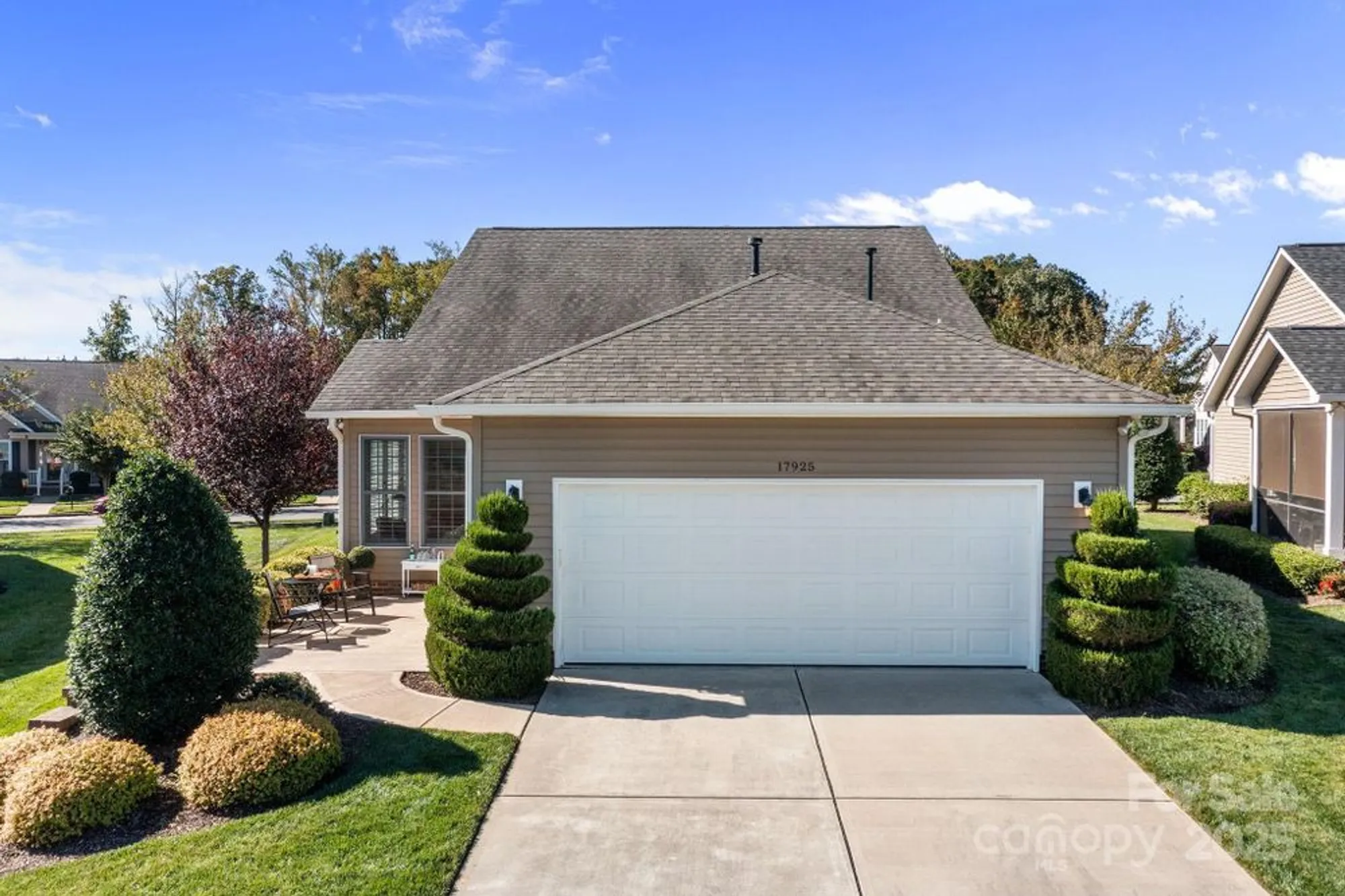 Property Slideshow image 18 of 26 | 17925 coulter pkwy, Cornelius, NC, 28031