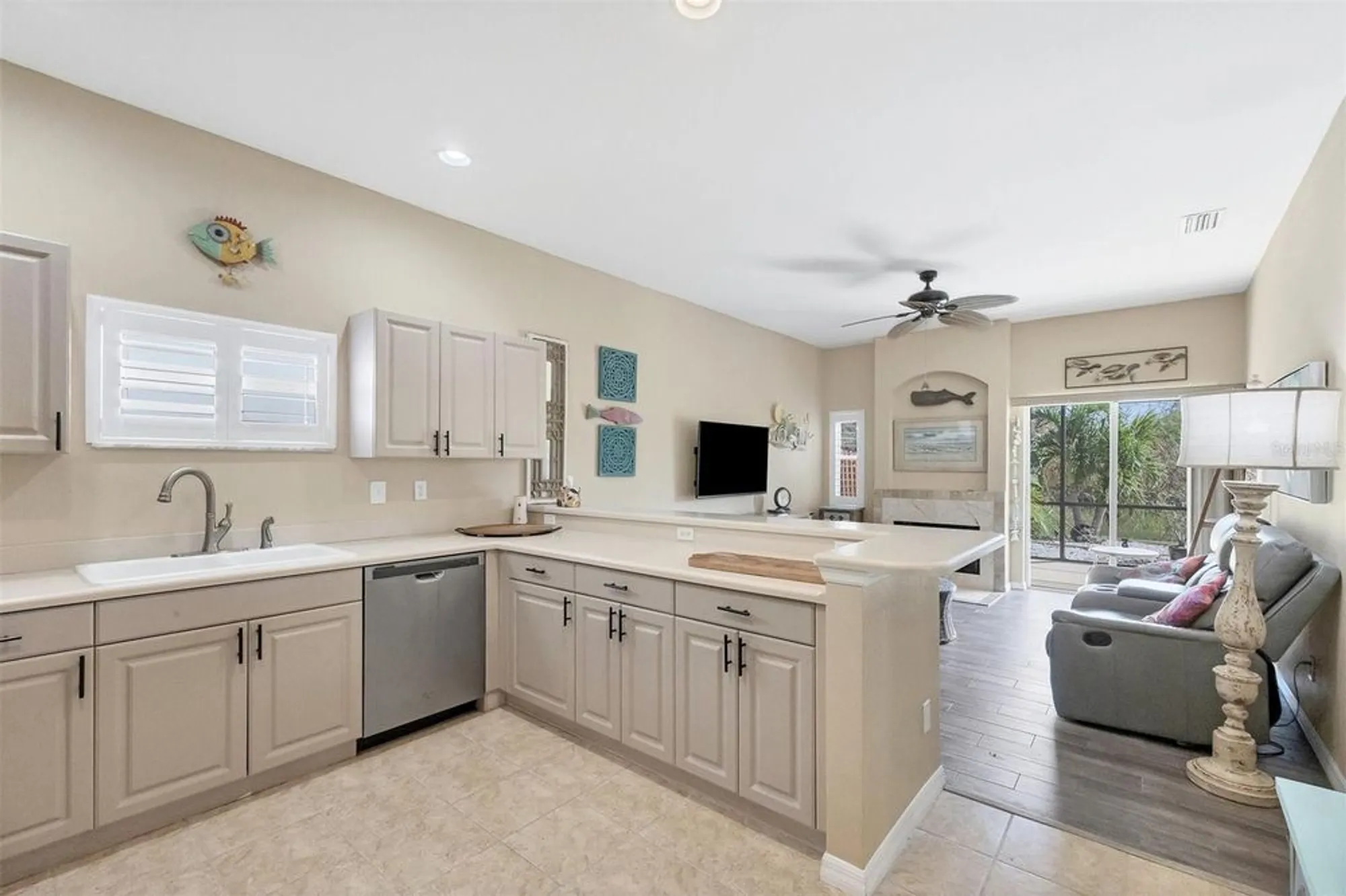 Property Slideshow image 13 of 37 | 4261 oak terrace cir, Port Charlotte, FL, 33953