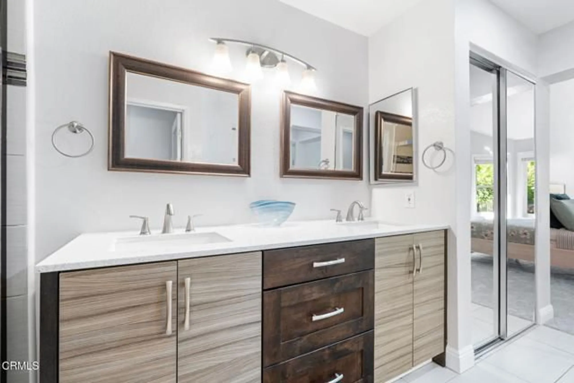 Property Slideshow image 33 of 53 | 2151 martinique ln, Oxnard, CA, 93035