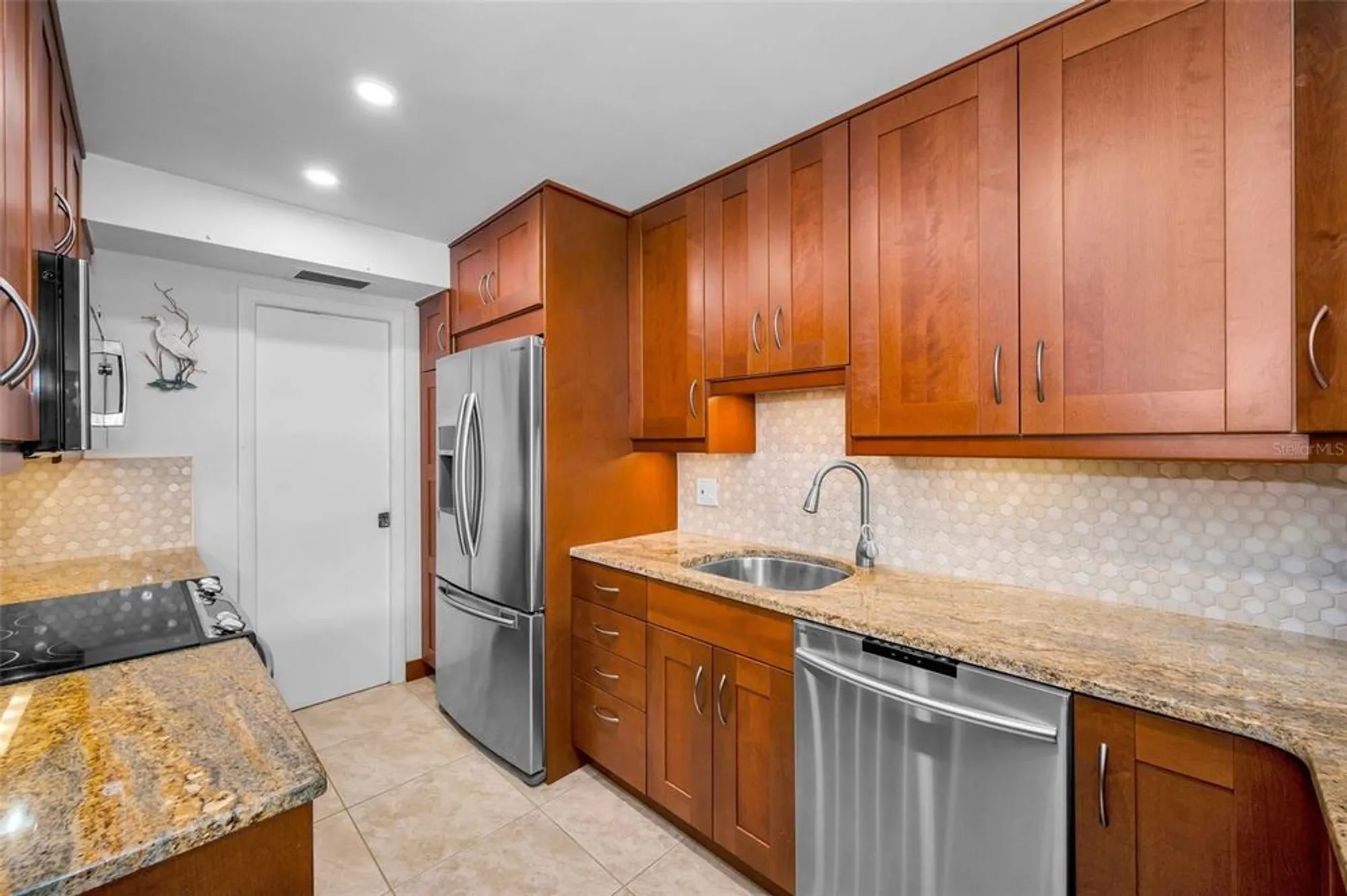 Property Slideshow image 22 of 42 | 632 edgewater dr 433, Dunedin, FL, 34698