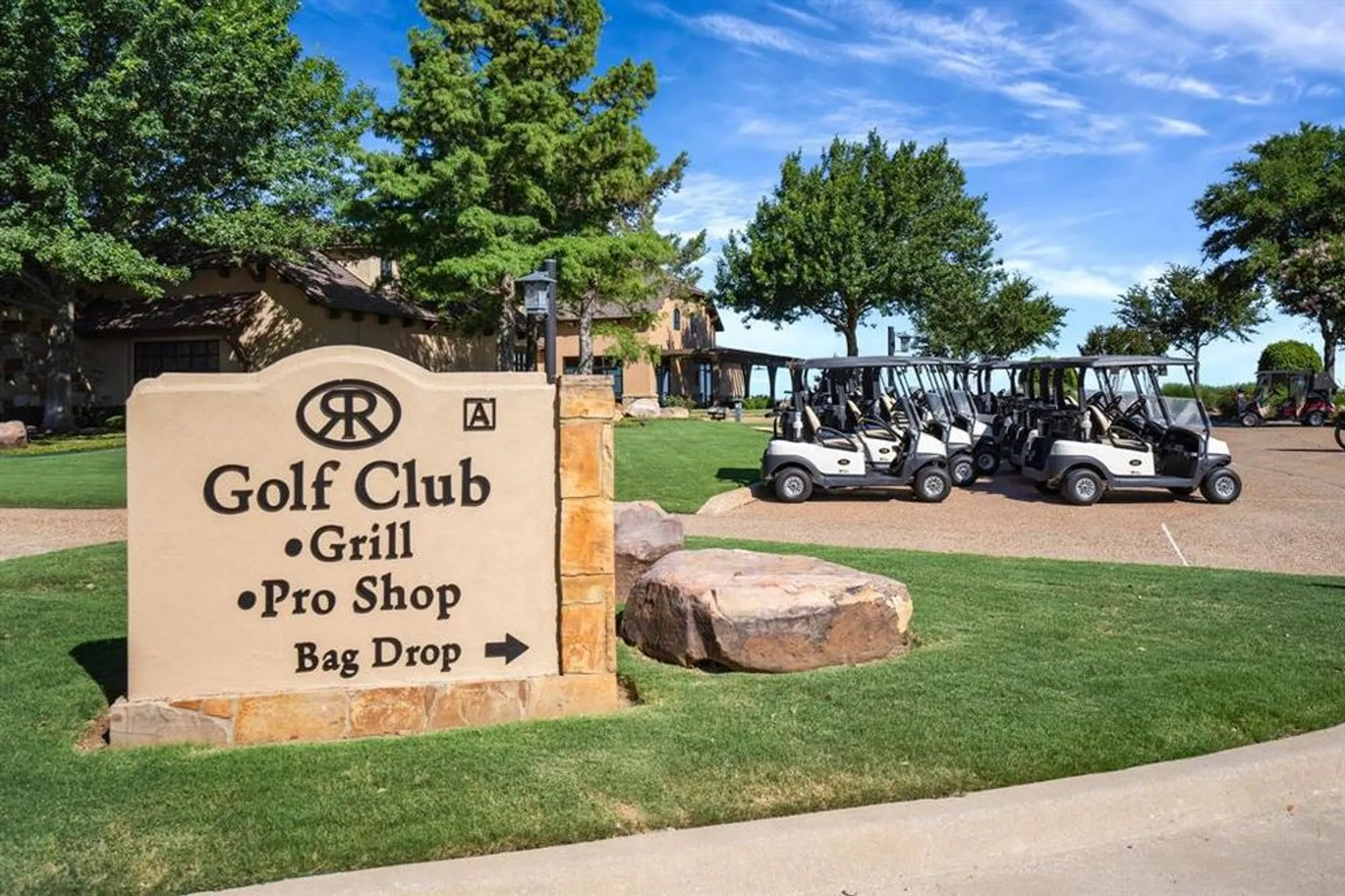 Property Slideshow image 28 of 32 | 9625 heartwood dr, Denton, TX, 76207