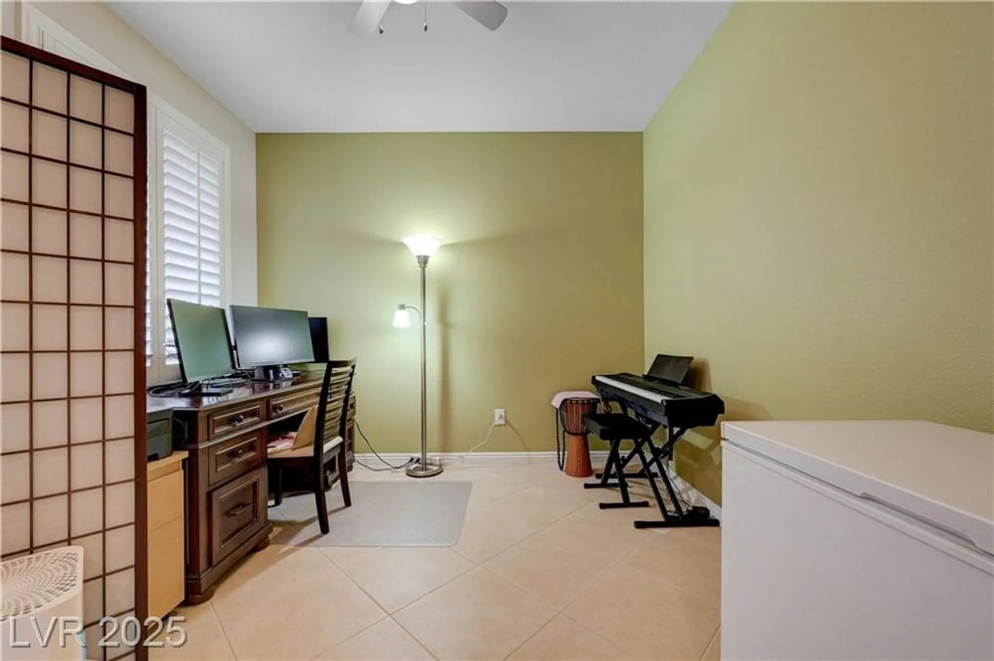 Property Slideshow image 8 of 99 | 10241 premia pl, Las Vegas, NV, 89135