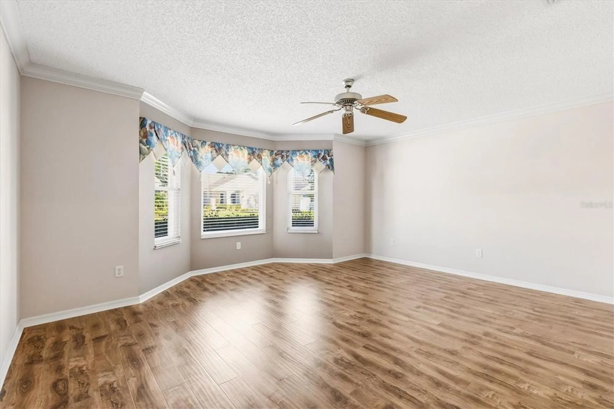 Property Slideshow image 20 of 34 | 1422 segovia pl, The Villages, FL, 32162