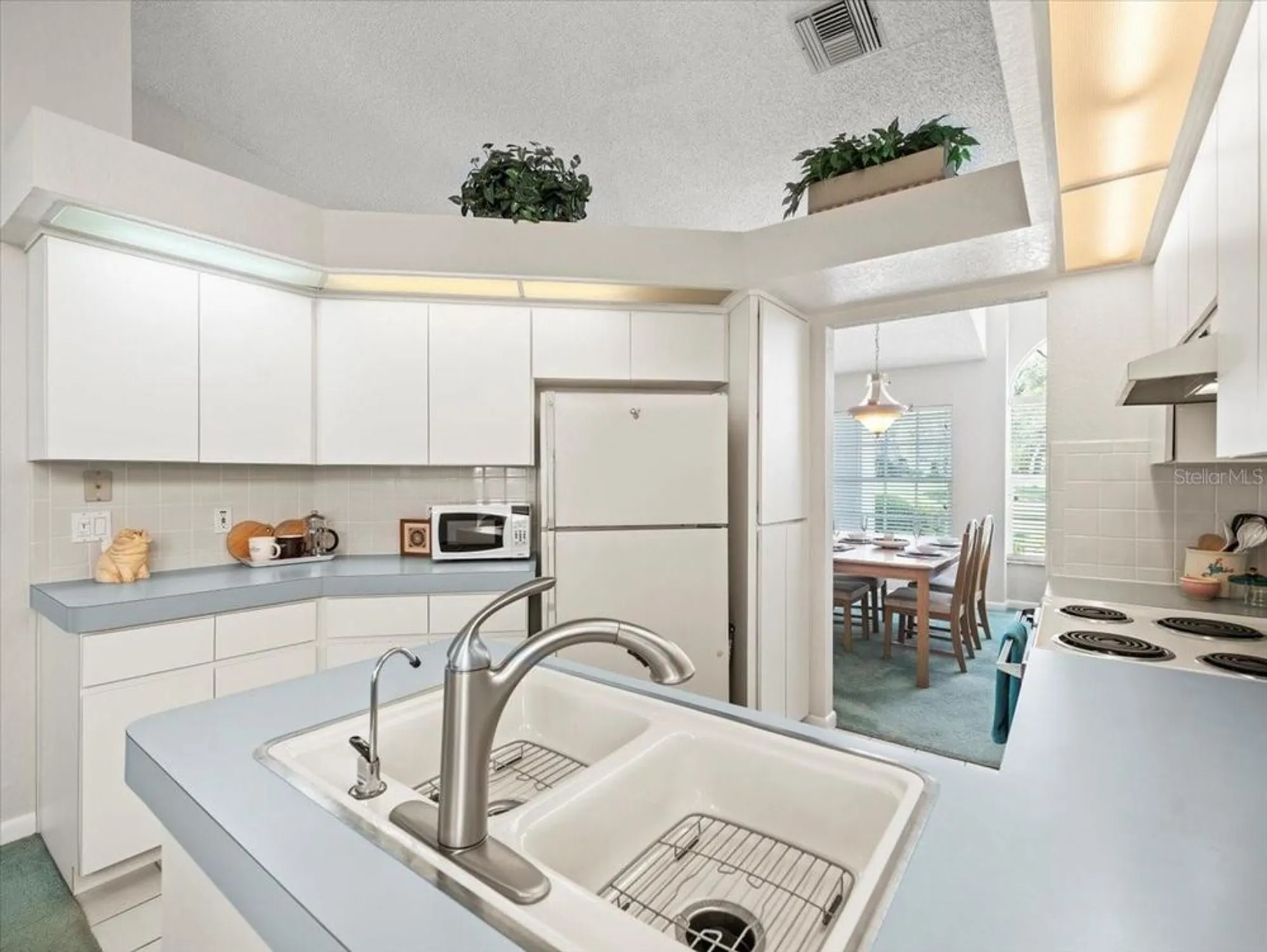 Property Slideshow image 23 of 58 | 9355 french quarters cir, Weeki Wachee, FL, 34613