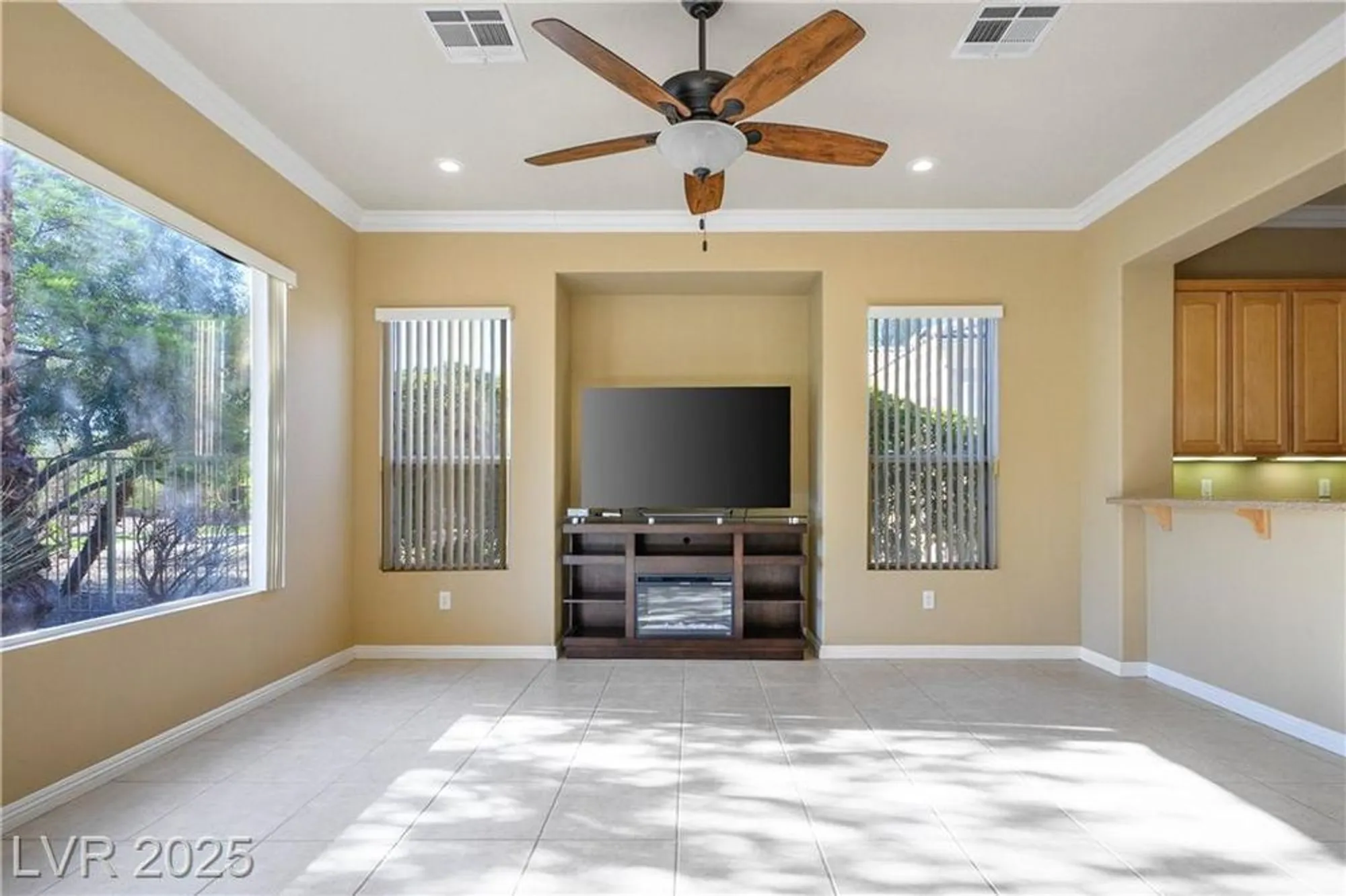 Property Slideshow image 12 of 79 | 10248 andante ct, Las Vegas, NV, 89135